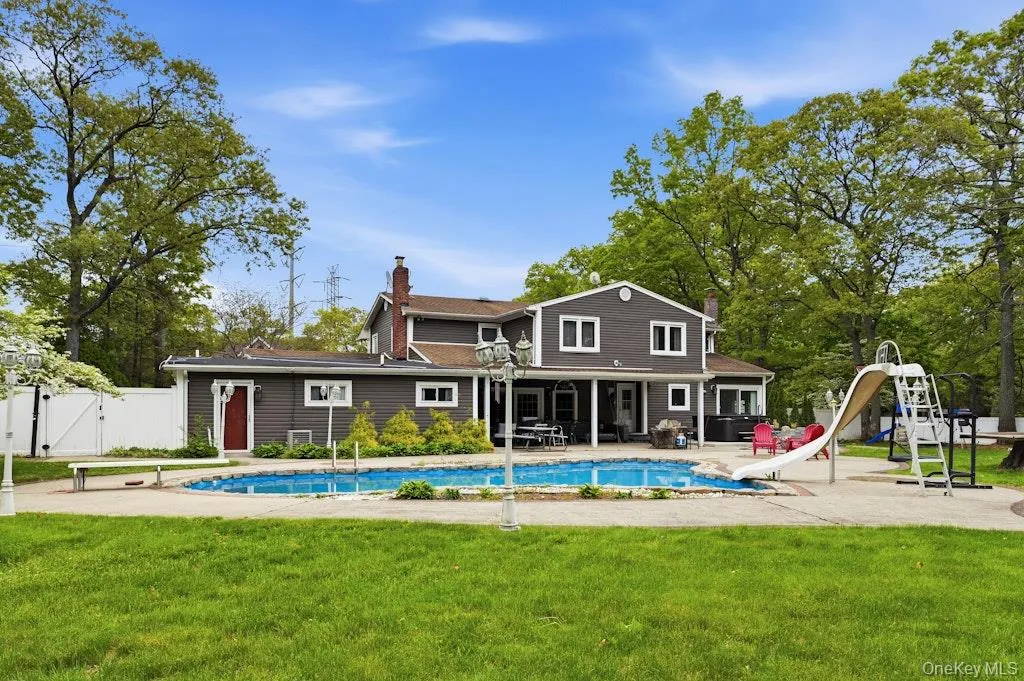 1 Whispering Court, Huntington, NY, 7 Bedrooms Bedrooms, 13 Rooms Rooms,4 BathroomsBathrooms,Residential,For Rent,Whispering,0,998921 1 Whispering Court, Huntington, NY, 7 Bedrooms Bedrooms, 13 Rooms Rooms,4 BathroomsBathrooms,Residential,For Rent,Whispering,0,998921
