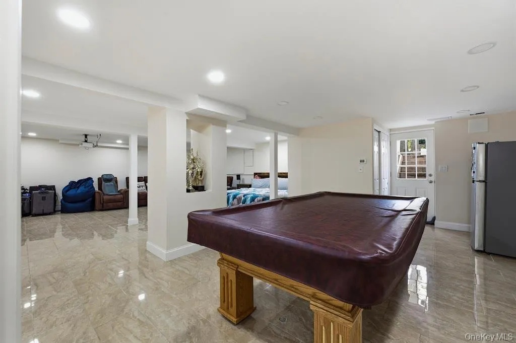 1 Whispering Court, Huntington, NY, 7 Bedrooms Bedrooms, 13 Rooms Rooms,4 BathroomsBathrooms,Residential,For Rent,Whispering,0,998921 1 Whispering Court, Huntington, NY, 7 Bedrooms Bedrooms, 13 Rooms Rooms,4 BathroomsBathrooms,Residential,For Rent,Whispering,0,998921