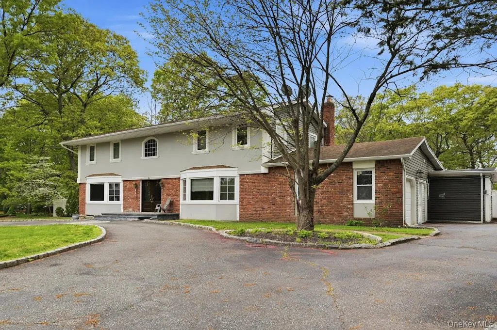 1 Whispering Court, Huntington, NY, 7 Bedrooms Bedrooms, 13 Rooms Rooms,4 BathroomsBathrooms,Residential,For Rent,Whispering,0,998921 1 Whispering Court, Huntington, NY, 7 Bedrooms Bedrooms, 13 Rooms Rooms,4 BathroomsBathrooms,Residential,For Rent,Whispering,0,998921