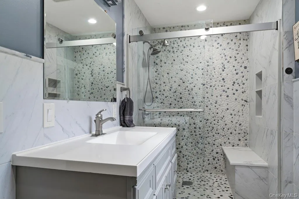 1 Whispering Court, Huntington, NY, 7 Bedrooms Bedrooms, 13 Rooms Rooms,4 BathroomsBathrooms,Residential,For Rent,Whispering,0,998921 1 Whispering Court, Huntington, NY, 7 Bedrooms Bedrooms, 13 Rooms Rooms,4 BathroomsBathrooms,Residential,For Rent,Whispering,0,998921
