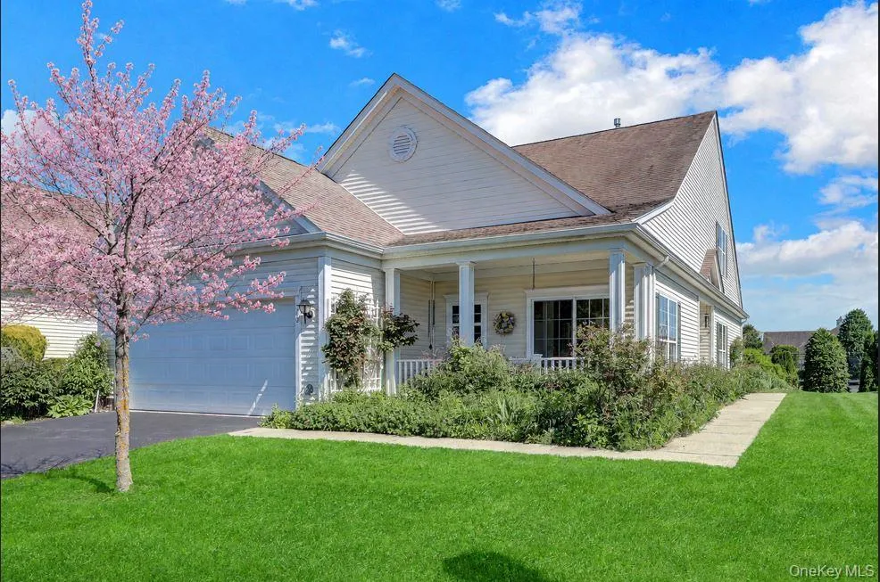 10 Louden Loop, Brookhaven, NY, 3 Bedrooms Bedrooms, 7 Rooms Rooms,3 BathroomsBathrooms,Residential,For Rent,Louden,0,998935 10 Louden Loop, Brookhaven, NY, 3 Bedrooms Bedrooms, 7 Rooms Rooms,3 BathroomsBathrooms,Residential,For Rent,Louden,0,998935