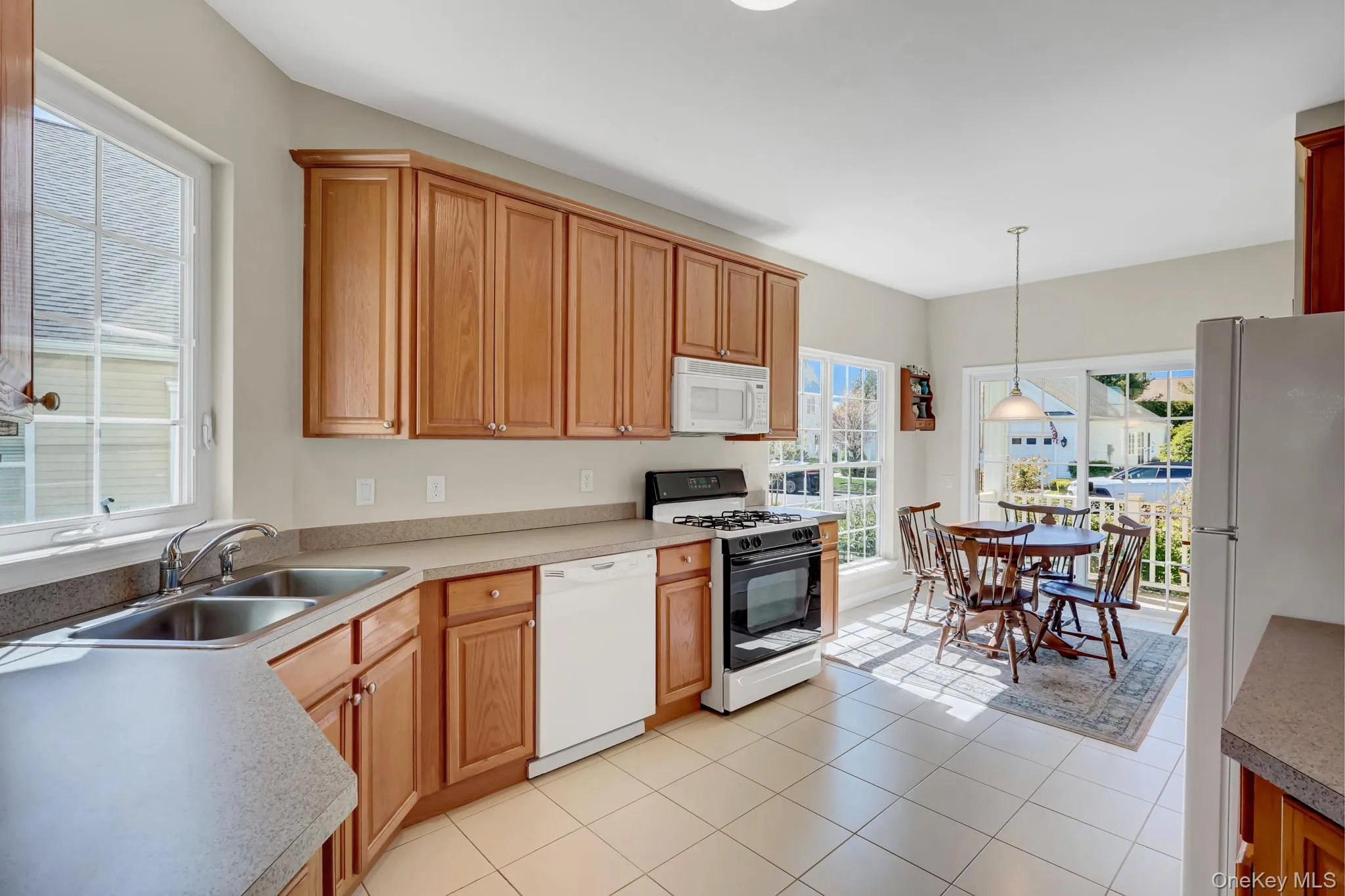 10 Louden Loop, Brookhaven, NY, 3 Bedrooms Bedrooms, 7 Rooms Rooms,3 BathroomsBathrooms,Residential,For Rent,Louden,0,998935 10 Louden Loop, Brookhaven, NY, 3 Bedrooms Bedrooms, 7 Rooms Rooms,3 BathroomsBathrooms,Residential,For Rent,Louden,0,998935