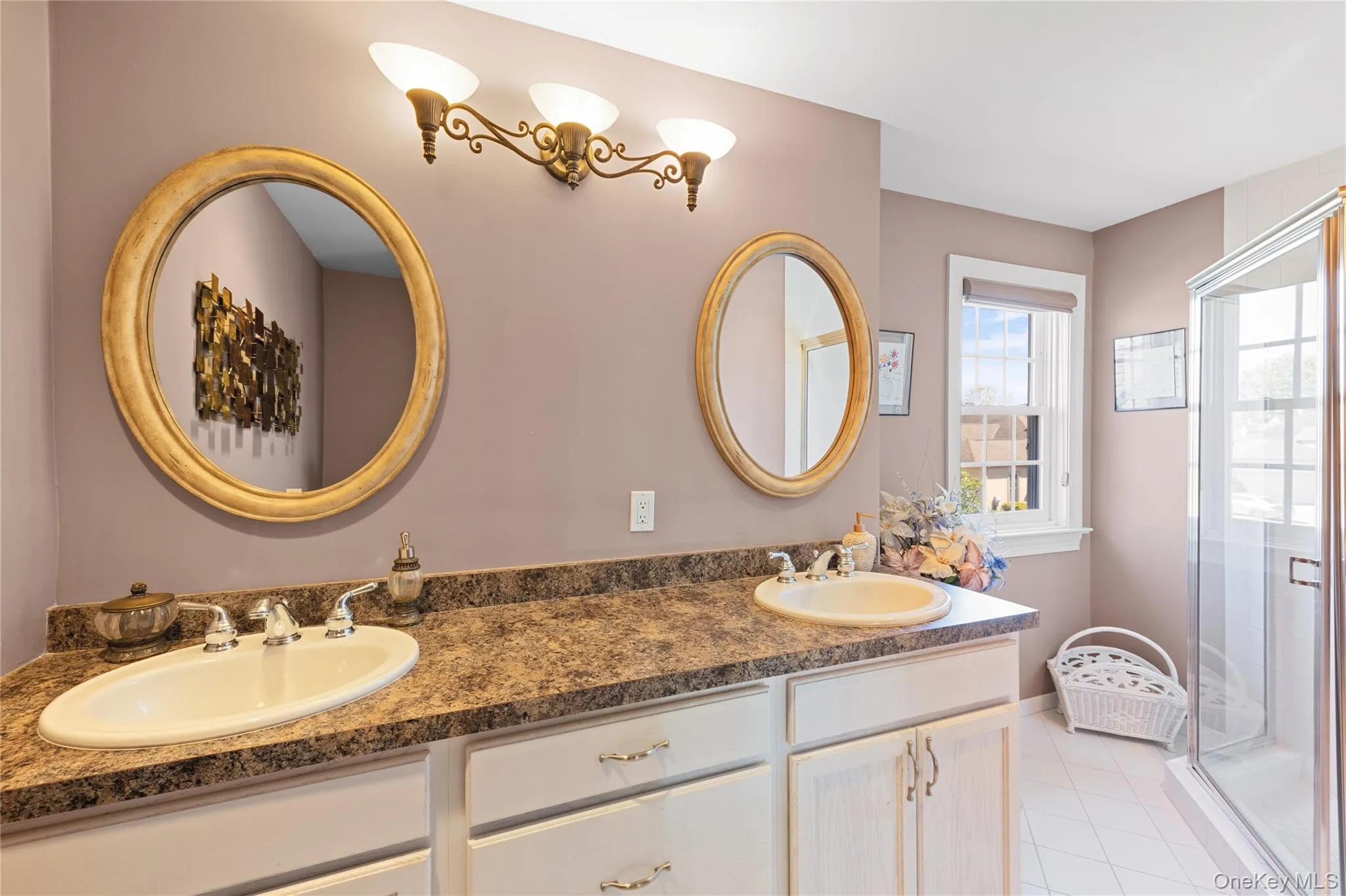 Hallway Full Bath Hallway Full Bath