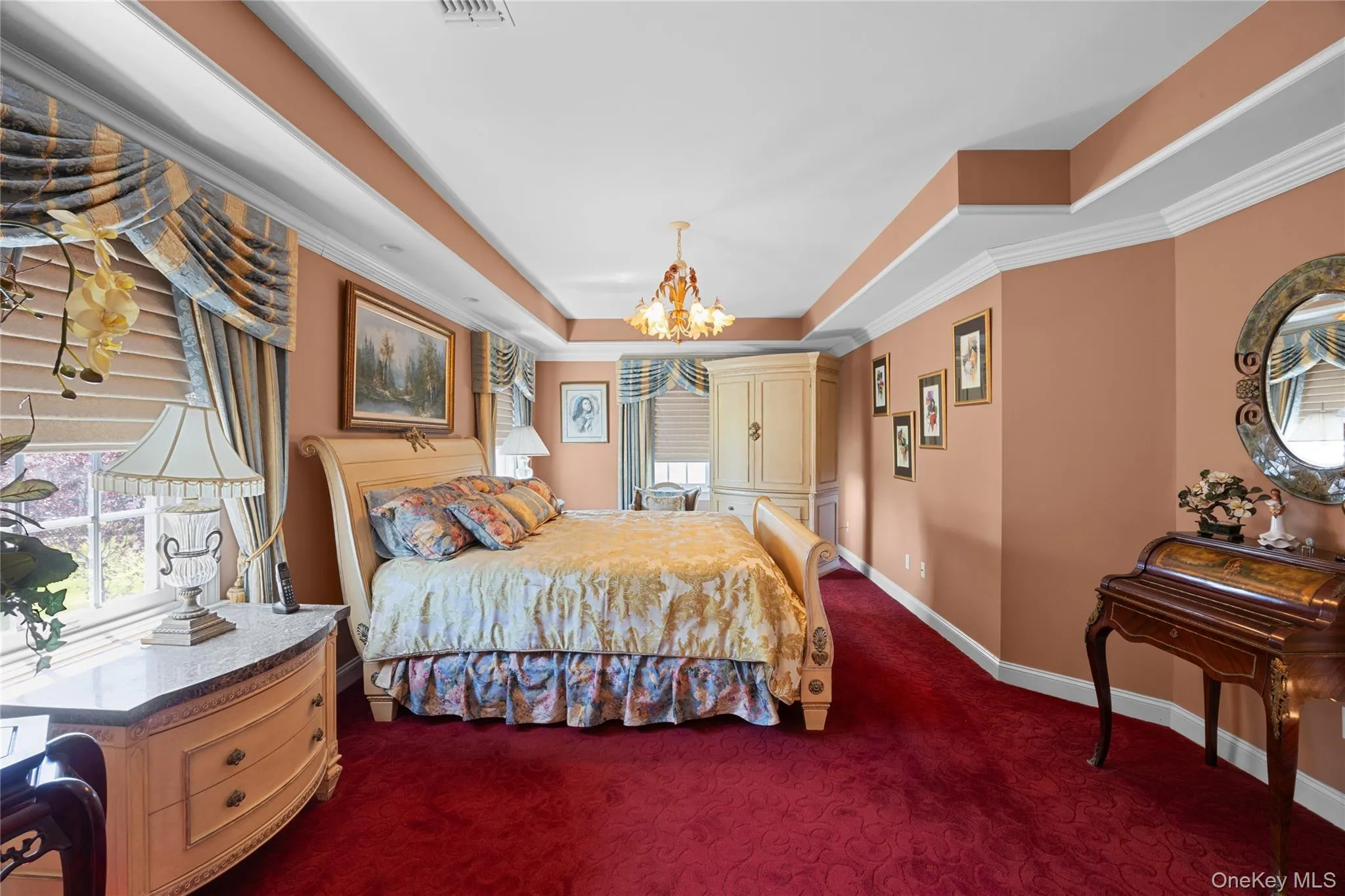 Large Primary Bedroom with 2 Walk in Closets Large Primary Bedroom with 2 Walk in Closets
