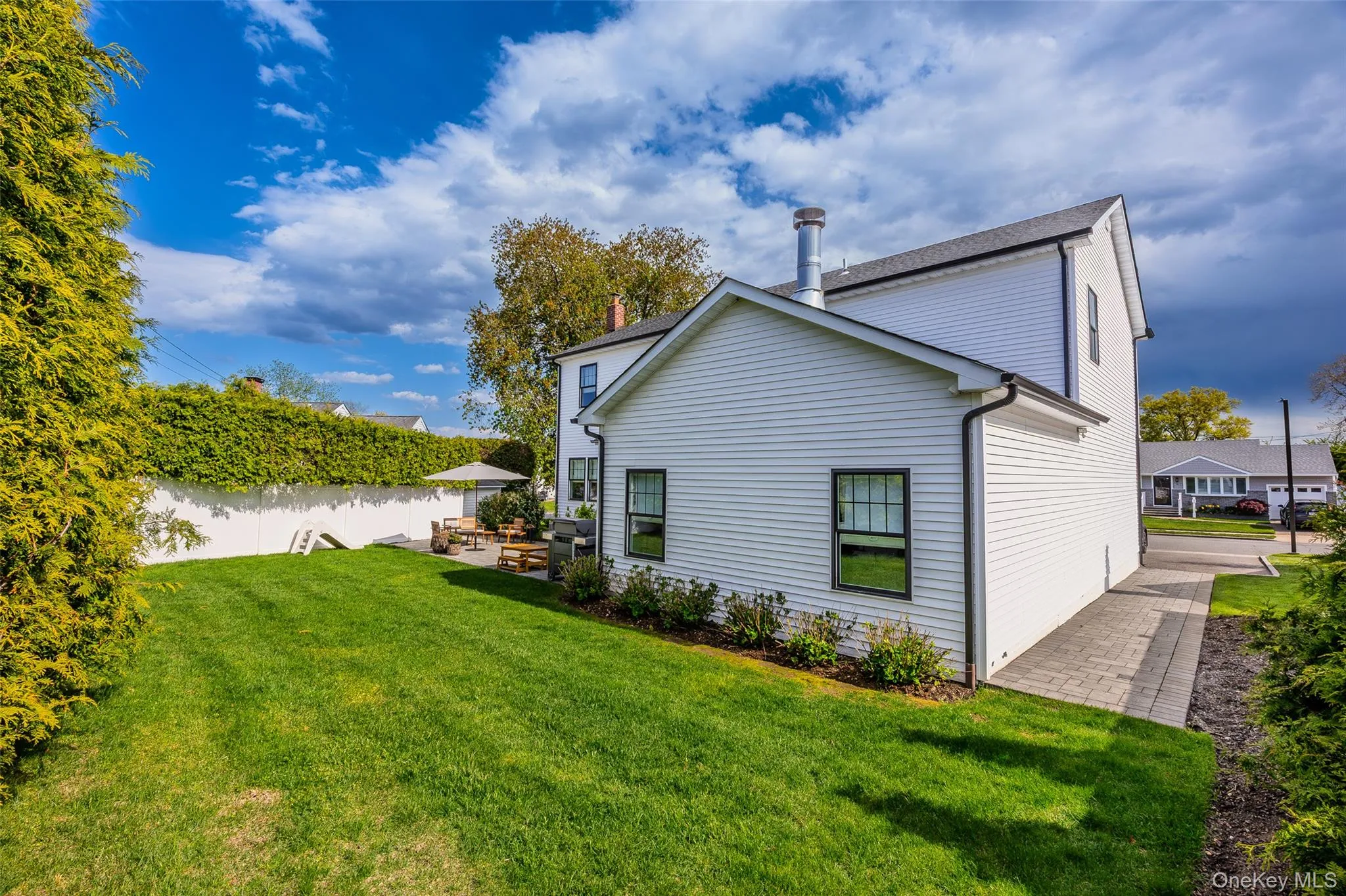 8 Piper Place, Oyster Bay, NY, 4 Bedrooms Bedrooms, 11 Rooms Rooms,3 BathroomsBathrooms,Residential,For Rent,Piper,0,998955 8 Piper Place, Oyster Bay, NY, 4 Bedrooms Bedrooms, 11 Rooms Rooms,3 BathroomsBathrooms,Residential,For Rent,Piper,0,998955
