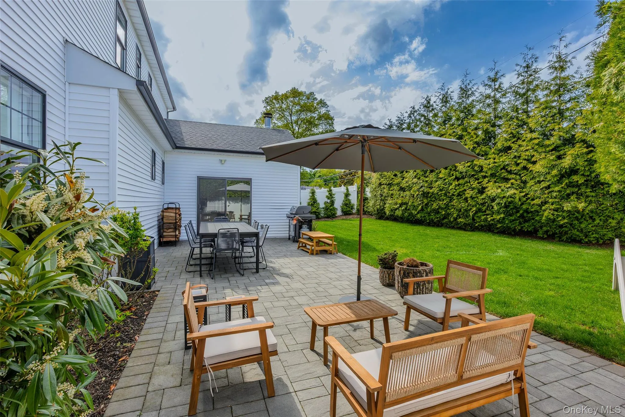 8 Piper Place, Oyster Bay, NY, 4 Bedrooms Bedrooms, 11 Rooms Rooms,3 BathroomsBathrooms,Residential,For Rent,Piper,0,998955 8 Piper Place, Oyster Bay, NY, 4 Bedrooms Bedrooms, 11 Rooms Rooms,3 BathroomsBathrooms,Residential,For Rent,Piper,0,998955
