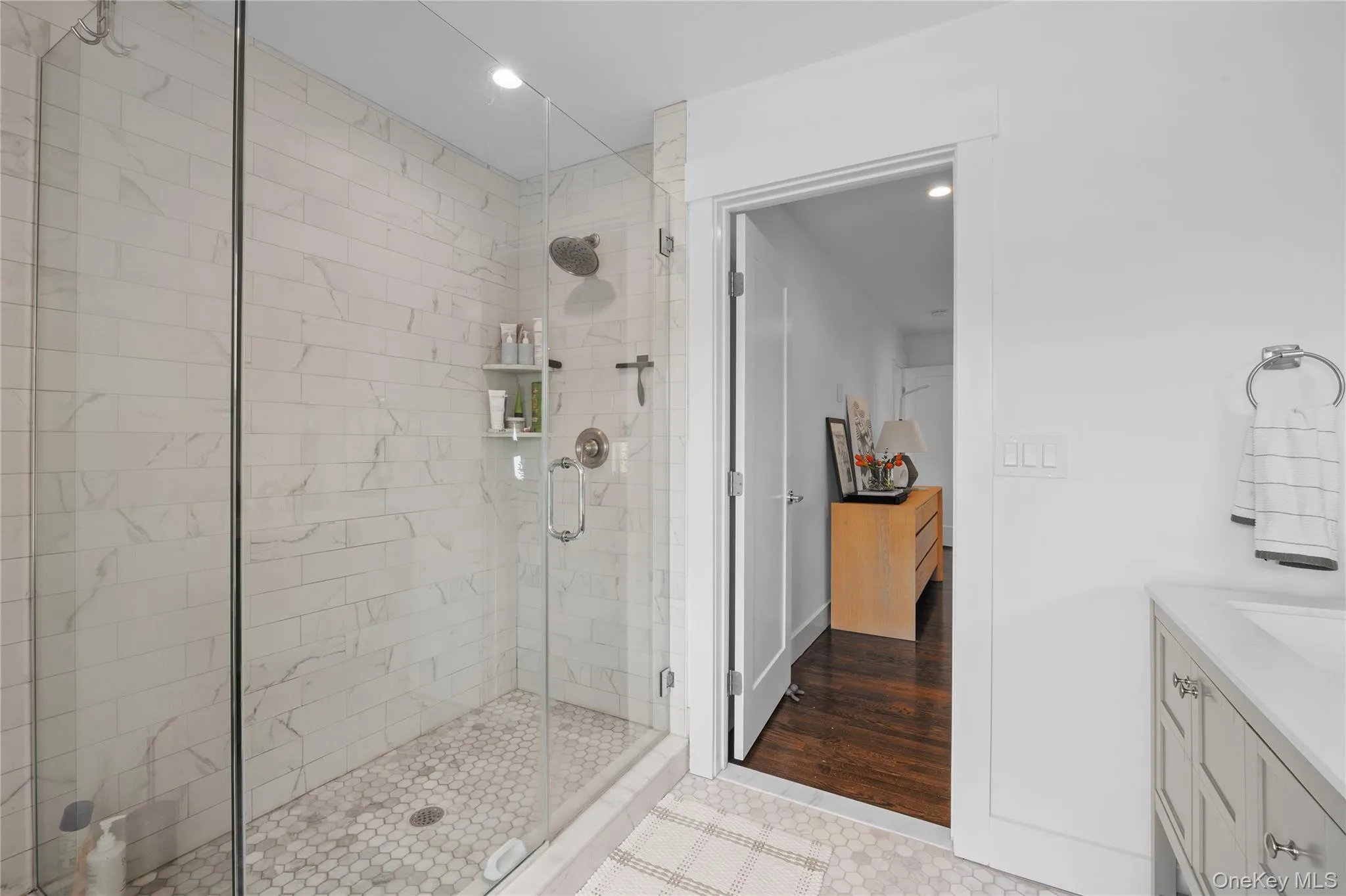 8 Piper Place, Oyster Bay, NY, 4 Bedrooms Bedrooms, 11 Rooms Rooms,3 BathroomsBathrooms,Residential,For Rent,Piper,0,998955 8 Piper Place, Oyster Bay, NY, 4 Bedrooms Bedrooms, 11 Rooms Rooms,3 BathroomsBathrooms,Residential,For Rent,Piper,0,998955