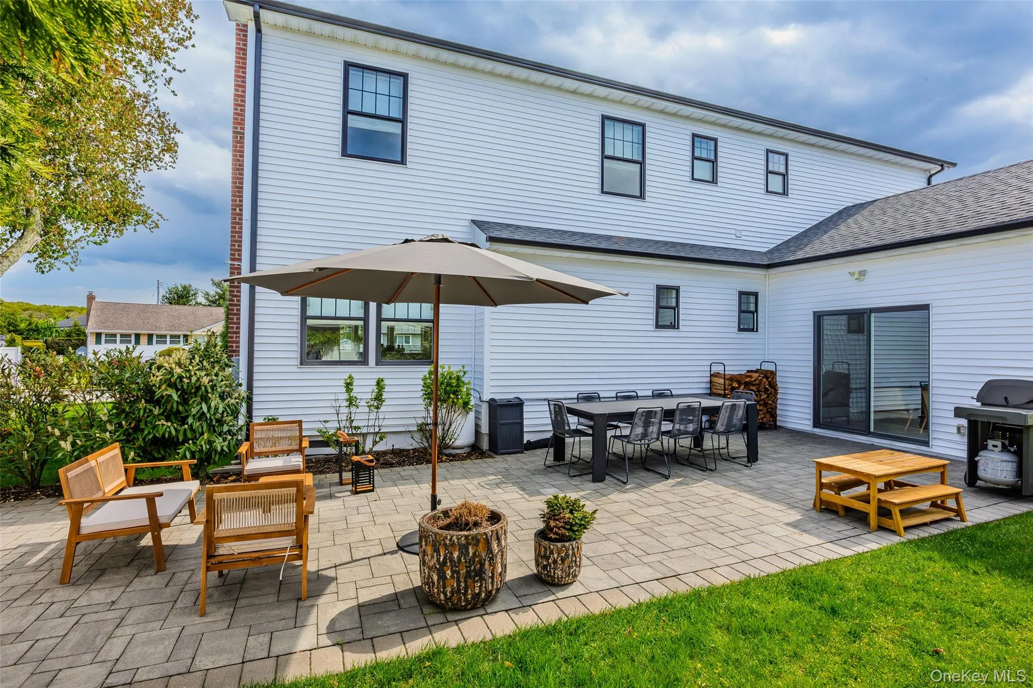 8 Piper Place, Oyster Bay, NY, 4 Bedrooms Bedrooms, 11 Rooms Rooms,3 BathroomsBathrooms,Residential,For Rent,Piper,0,998955 8 Piper Place, Oyster Bay, NY, 4 Bedrooms Bedrooms, 11 Rooms Rooms,3 BathroomsBathrooms,Residential,For Rent,Piper,0,998955