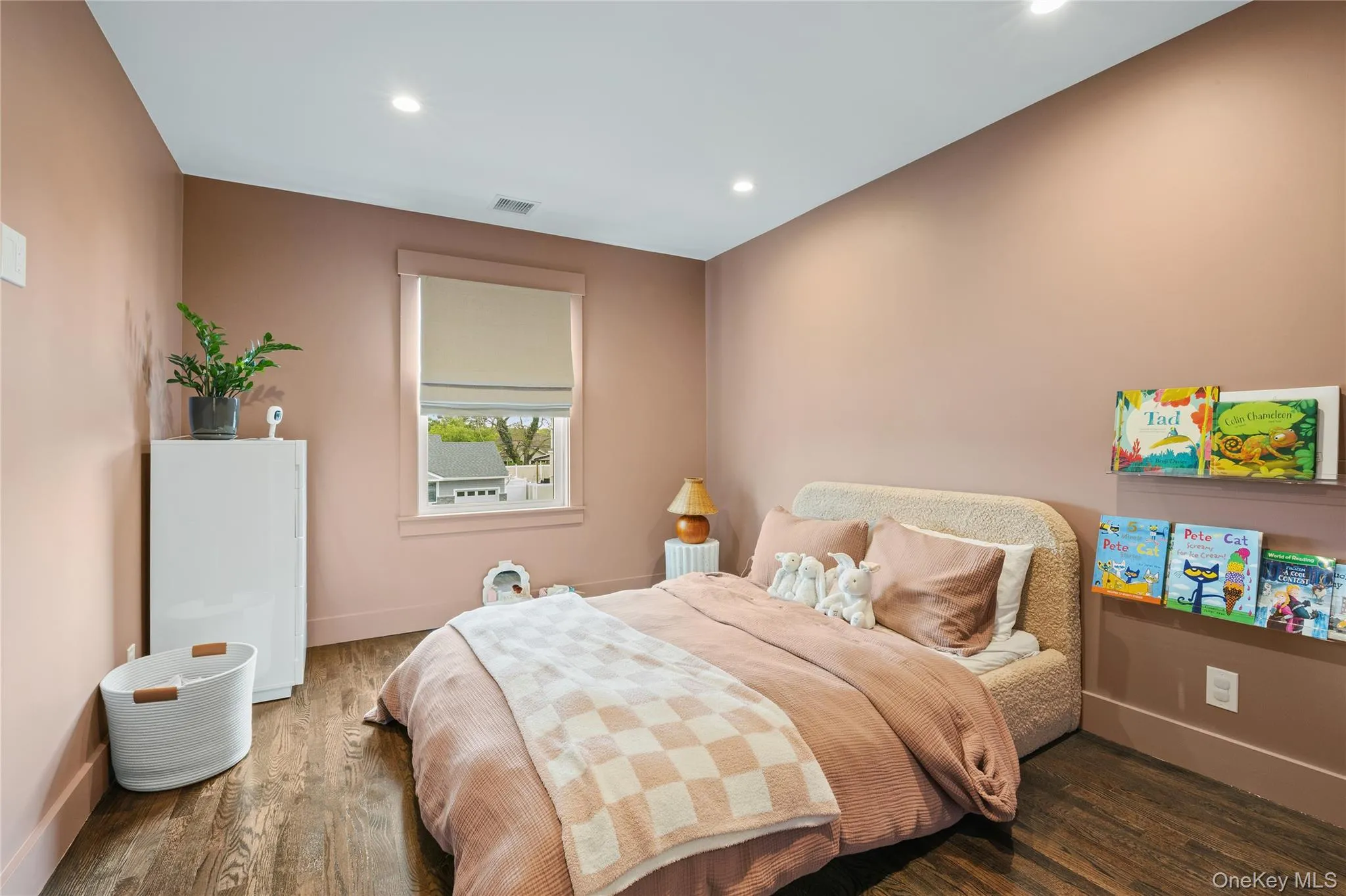 8 Piper Place, Oyster Bay, NY, 4 Bedrooms Bedrooms, 11 Rooms Rooms,3 BathroomsBathrooms,Residential,For Rent,Piper,0,998955 8 Piper Place, Oyster Bay, NY, 4 Bedrooms Bedrooms, 11 Rooms Rooms,3 BathroomsBathrooms,Residential,For Rent,Piper,0,998955