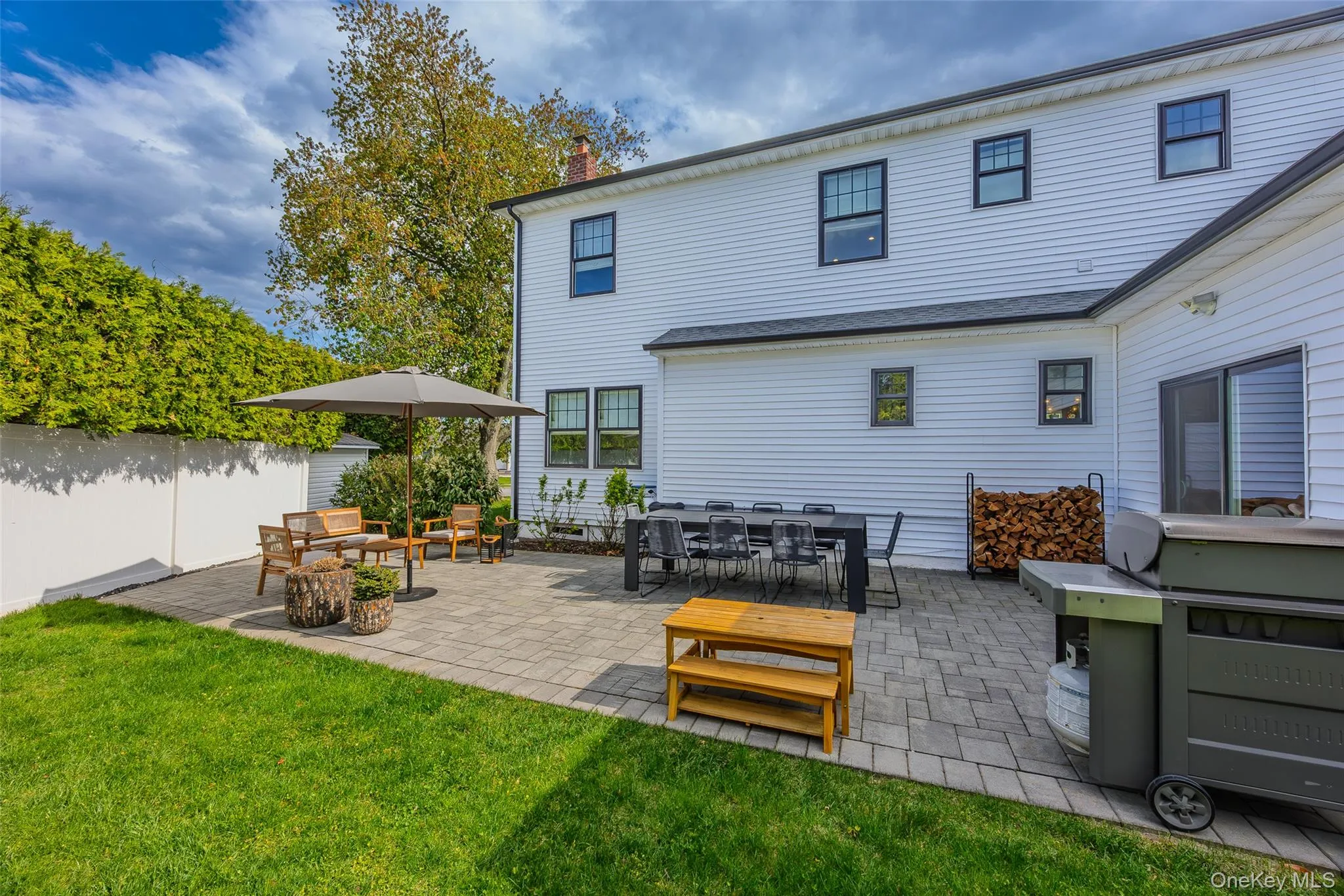 8 Piper Place, Oyster Bay, NY, 4 Bedrooms Bedrooms, 11 Rooms Rooms,3 BathroomsBathrooms,Residential,For Rent,Piper,0,998955 8 Piper Place, Oyster Bay, NY, 4 Bedrooms Bedrooms, 11 Rooms Rooms,3 BathroomsBathrooms,Residential,For Rent,Piper,0,998955