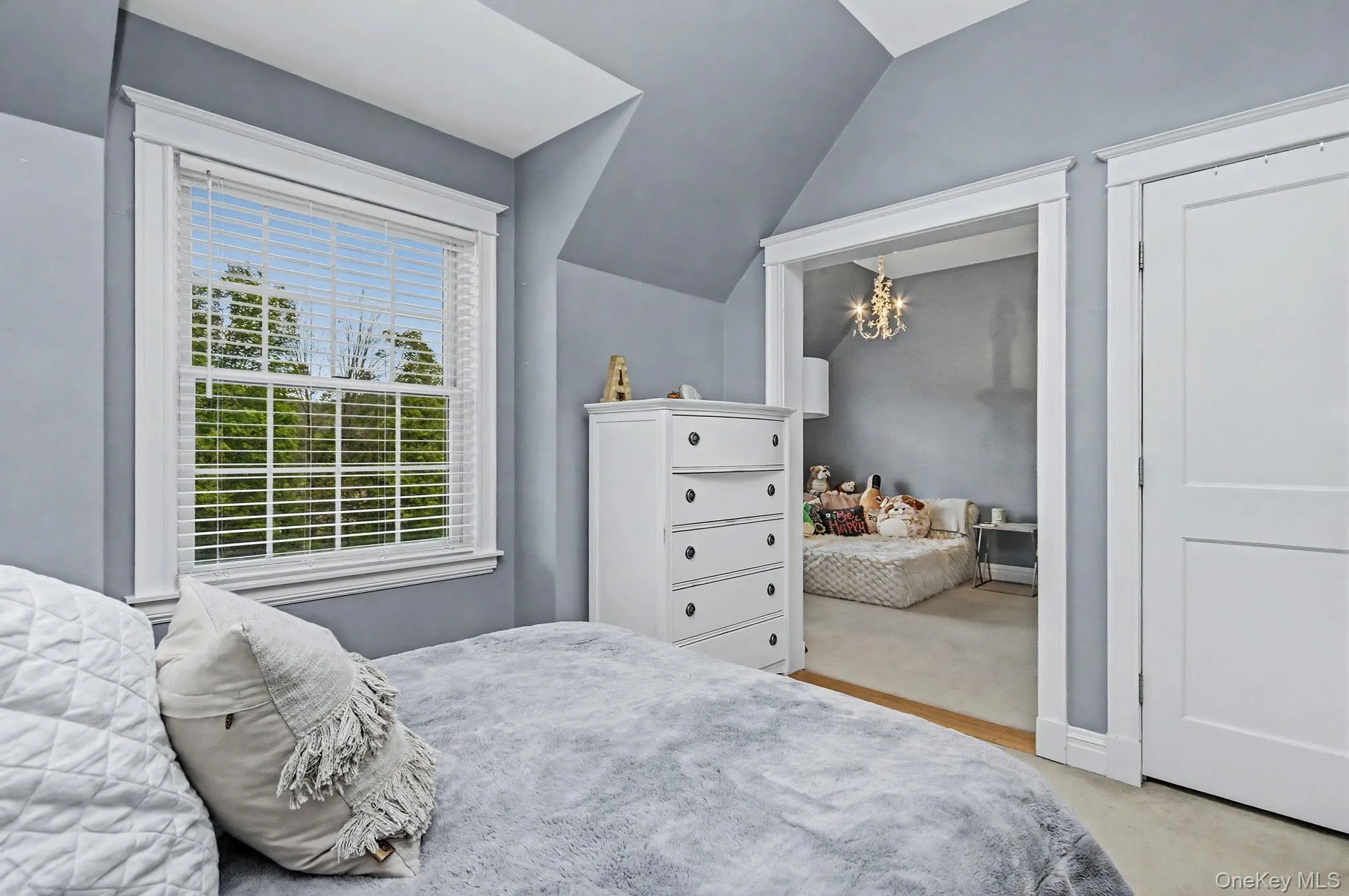 Bedroom 3 with opening to bedroom 4 being used as sitting area.... Bedroom 3 with opening to bedroom 4 being used as sitting area....
