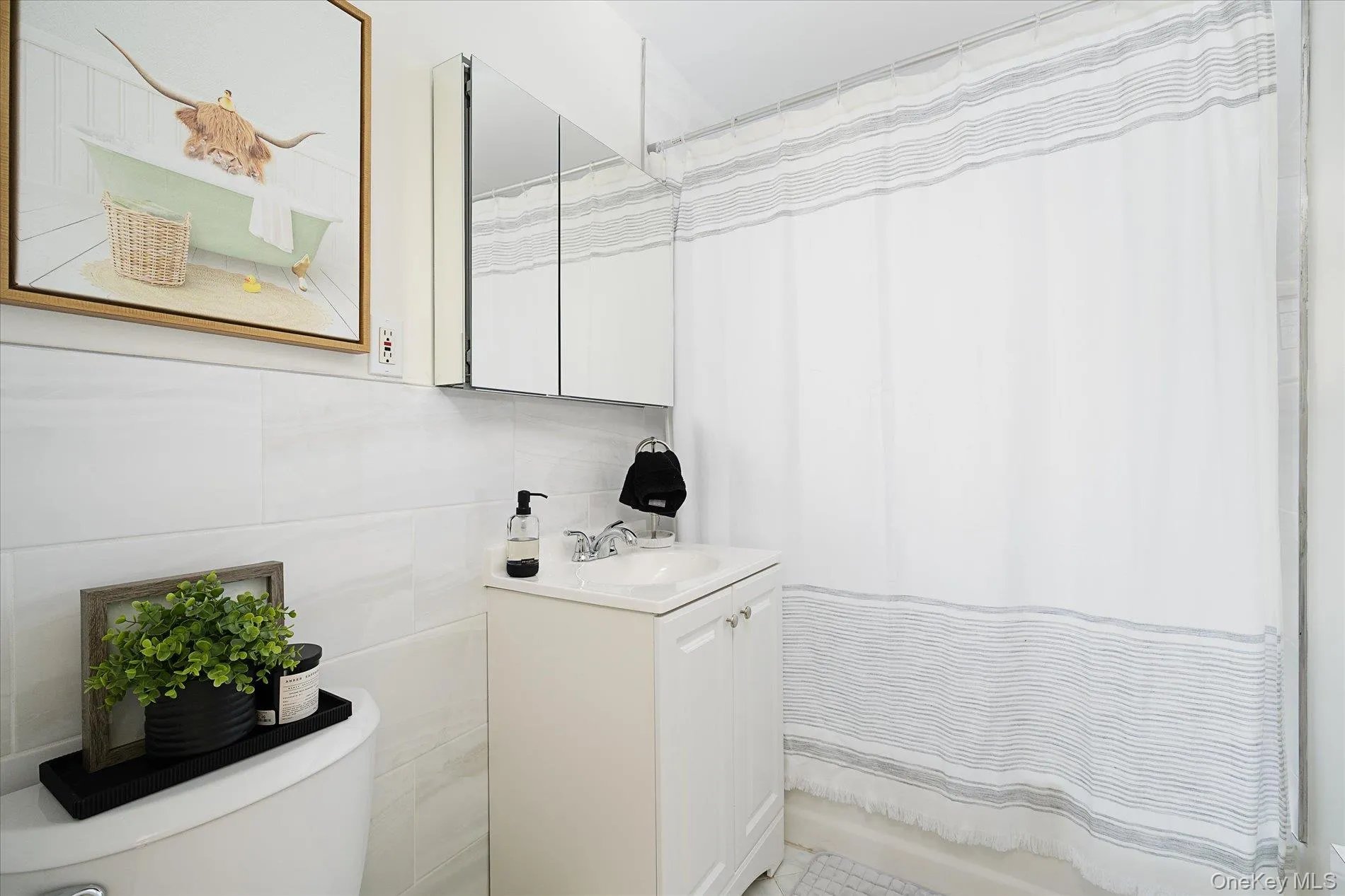 26-19 211th Street, New York, NY, 3 Bedrooms Bedrooms, 7 Rooms Rooms,2 BathroomsBathrooms,Residential,For Rent,211th,0,998958 26-19 211th Street, New York, NY, 3 Bedrooms Bedrooms, 7 Rooms Rooms,2 BathroomsBathrooms,Residential,For Rent,211th,0,998958