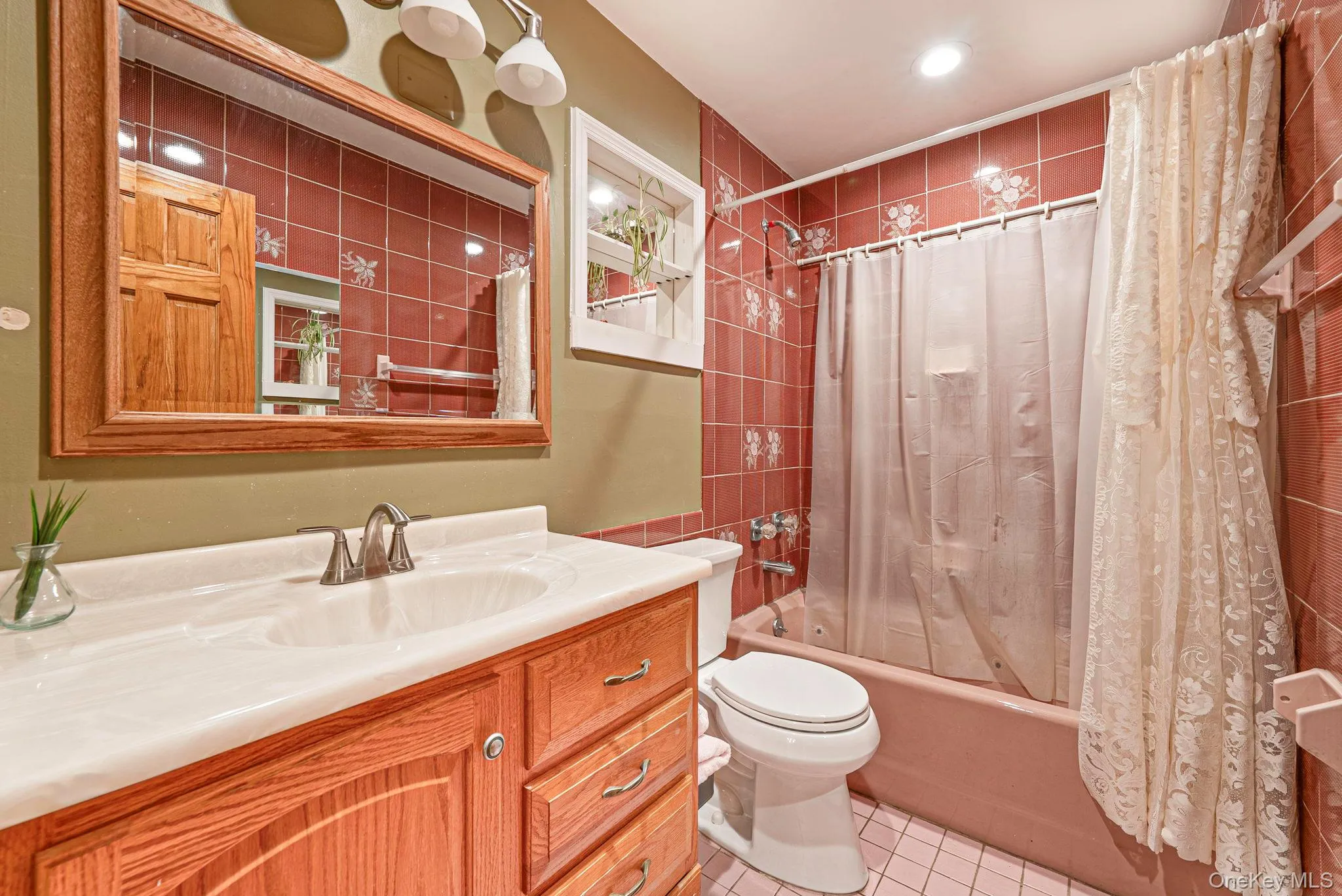 Full Bath Full Bath