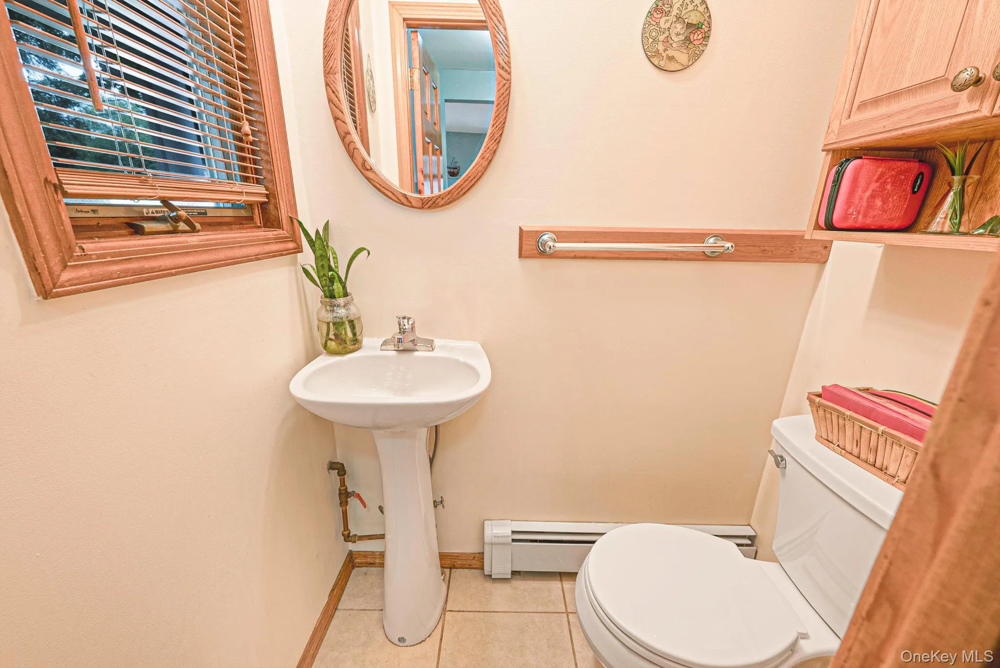 1/2 Bath 1/2 Bath