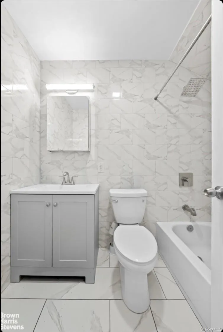 96 Nassau Street, Hempstead, NY, 4 Bedrooms Bedrooms, 12 Rooms Rooms,3 BathroomsBathrooms,Residential,For Rent,Nassau,0,998963 96 Nassau Street, Hempstead, NY, 4 Bedrooms Bedrooms, 12 Rooms Rooms,3 BathroomsBathrooms,Residential,For Rent,Nassau,0,998963