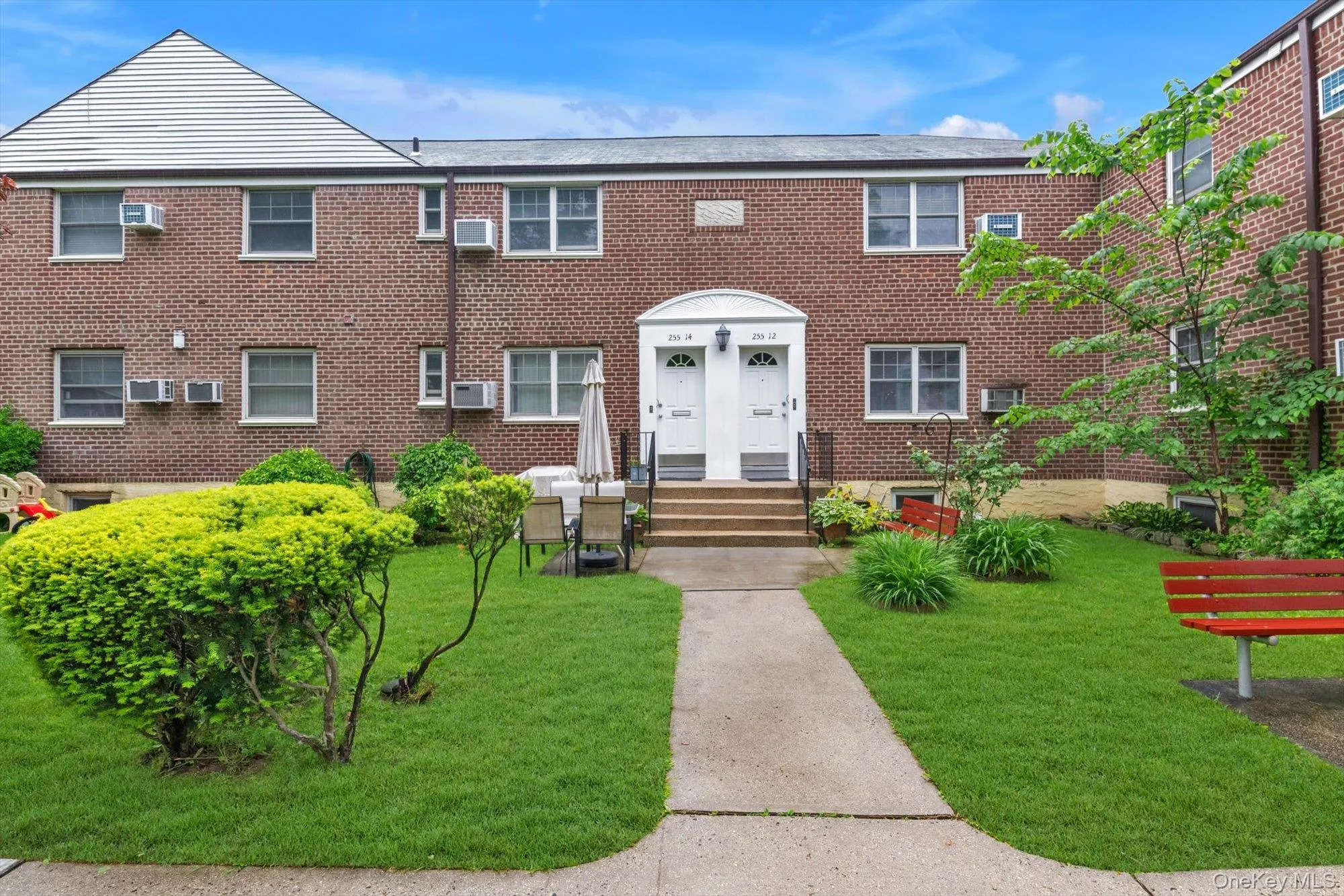 255-14 61st Avenue, New York, NY, 2 Bedrooms Bedrooms, 5 Rooms Rooms,1 BathroomBathrooms,Residential,For Rent,61st Avenue,0,998967 255-14 61st Avenue, New York, NY, 2 Bedrooms Bedrooms, 5 Rooms Rooms,1 BathroomBathrooms,Residential,For Rent,61st Avenue,0,998967
