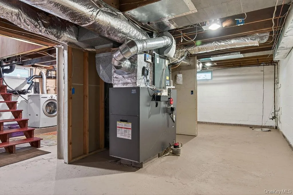 HVAC system. Look how clean and organized this place is. HVAC system. Look how clean and organized this place is.