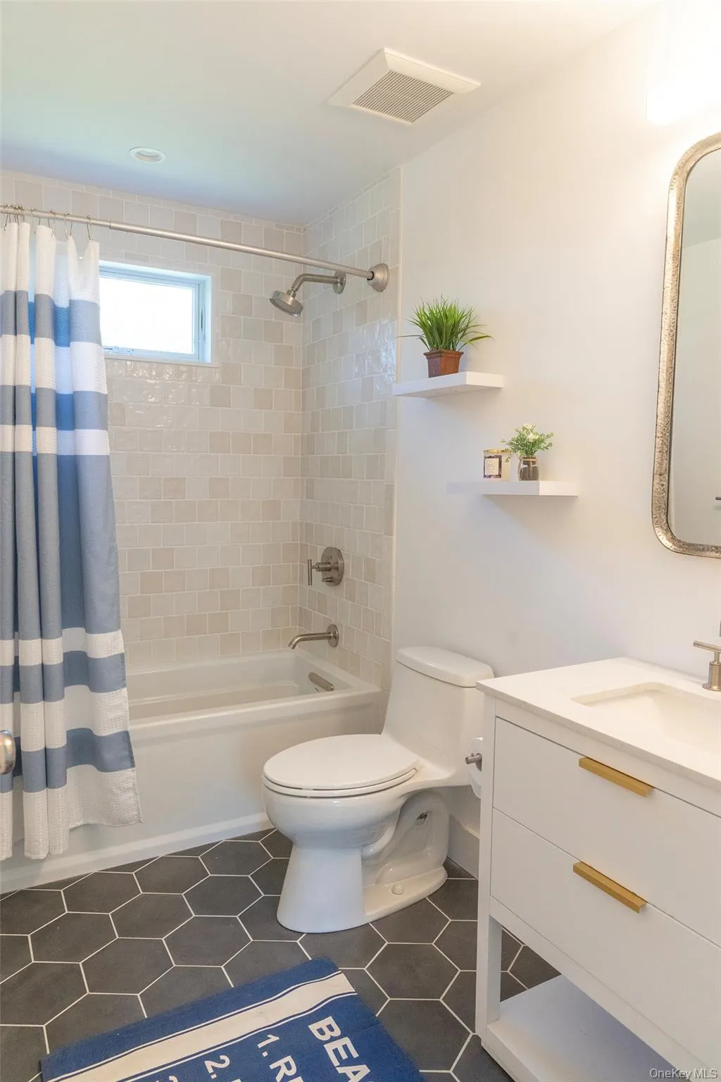 550 Madison Avenue, Southold, NY, 3 Bedrooms Bedrooms, 9 Rooms Rooms,2 BathroomsBathrooms,Residential,For Rent,Madison,0,998976 550 Madison Avenue, Southold, NY, 3 Bedrooms Bedrooms, 9 Rooms Rooms,2 BathroomsBathrooms,Residential,For Rent,Madison,0,998976