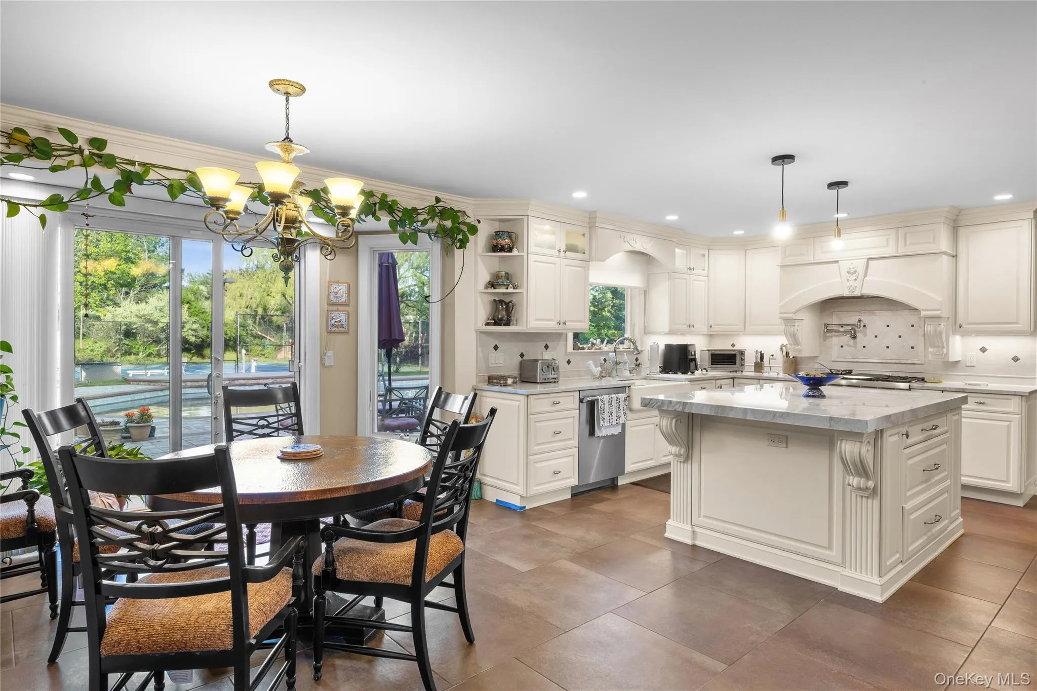 16 Cabriolet Lane, Huntington, NY, 5 Bedrooms Bedrooms, 13 Rooms Rooms,4 BathroomsBathrooms,Residential,For Rent,Cabriolet,0,998983 16 Cabriolet Lane, Huntington, NY, 5 Bedrooms Bedrooms, 13 Rooms Rooms,4 BathroomsBathrooms,Residential,For Rent,Cabriolet,0,998983