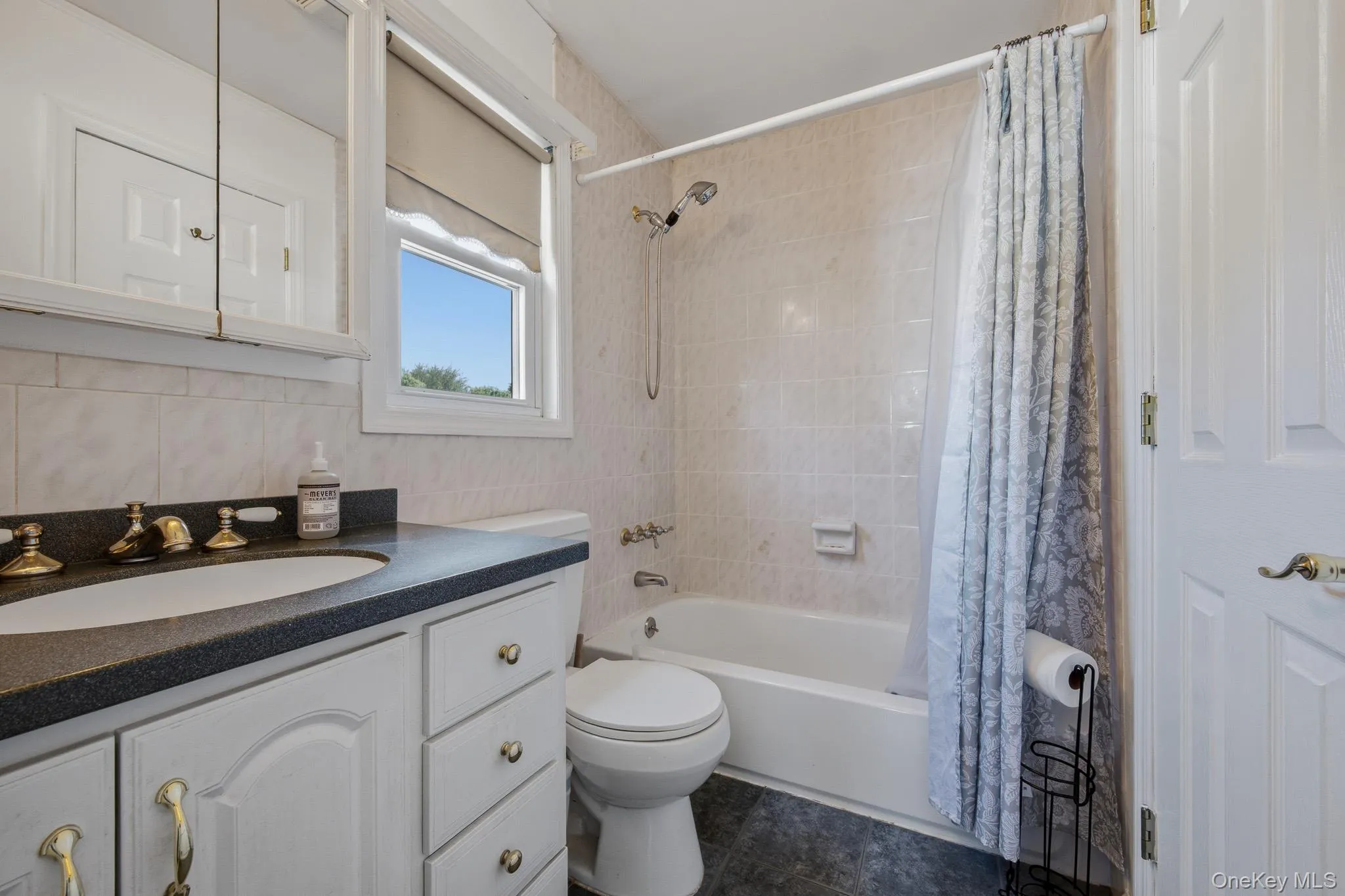 23 Riverdale Drive, Islip, NY, 3 Bedrooms Bedrooms, 8 Rooms Rooms,2 BathroomsBathrooms,Residential,For Rent,Riverdale,0,998996 23 Riverdale Drive, Islip, NY, 3 Bedrooms Bedrooms, 8 Rooms Rooms,2 BathroomsBathrooms,Residential,For Rent,Riverdale,0,998996
