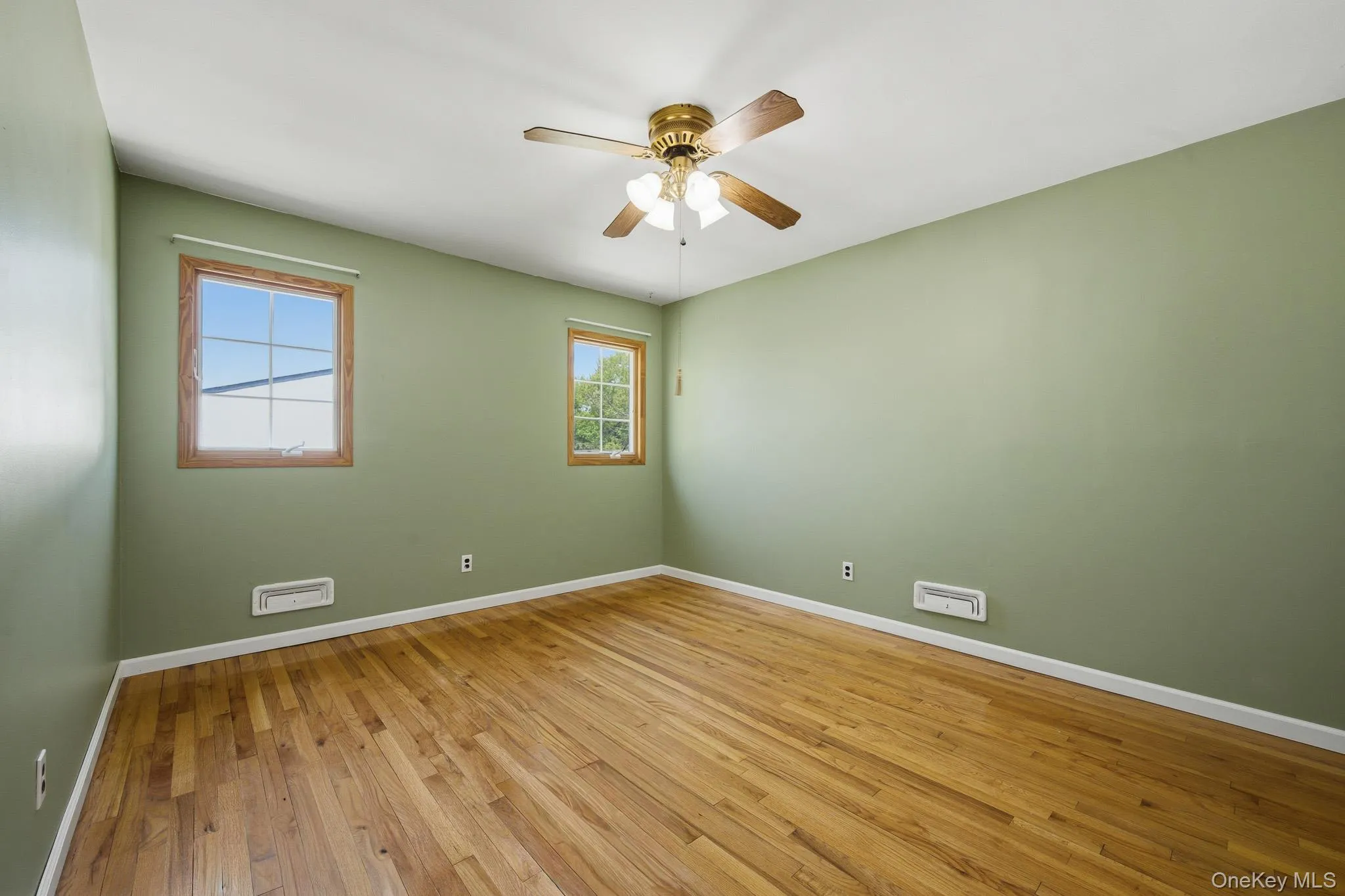 23 Riverdale Drive, Islip, NY, 3 Bedrooms Bedrooms, 8 Rooms Rooms,2 BathroomsBathrooms,Residential,For Rent,Riverdale,0,998996 23 Riverdale Drive, Islip, NY, 3 Bedrooms Bedrooms, 8 Rooms Rooms,2 BathroomsBathrooms,Residential,For Rent,Riverdale,0,998996