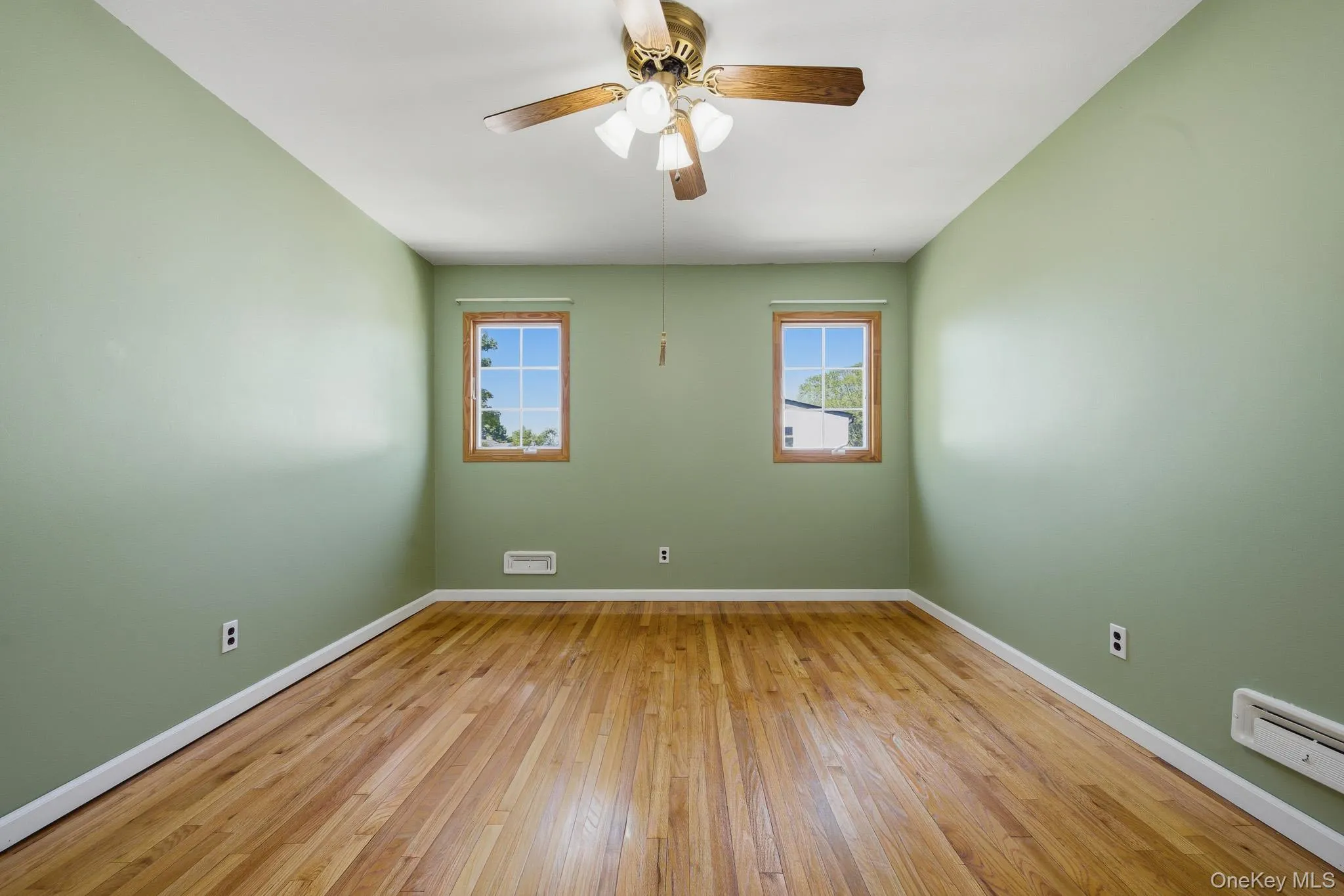 23 Riverdale Drive, Islip, NY, 3 Bedrooms Bedrooms, 8 Rooms Rooms,2 BathroomsBathrooms,Residential,For Rent,Riverdale,0,998996 23 Riverdale Drive, Islip, NY, 3 Bedrooms Bedrooms, 8 Rooms Rooms,2 BathroomsBathrooms,Residential,For Rent,Riverdale,0,998996