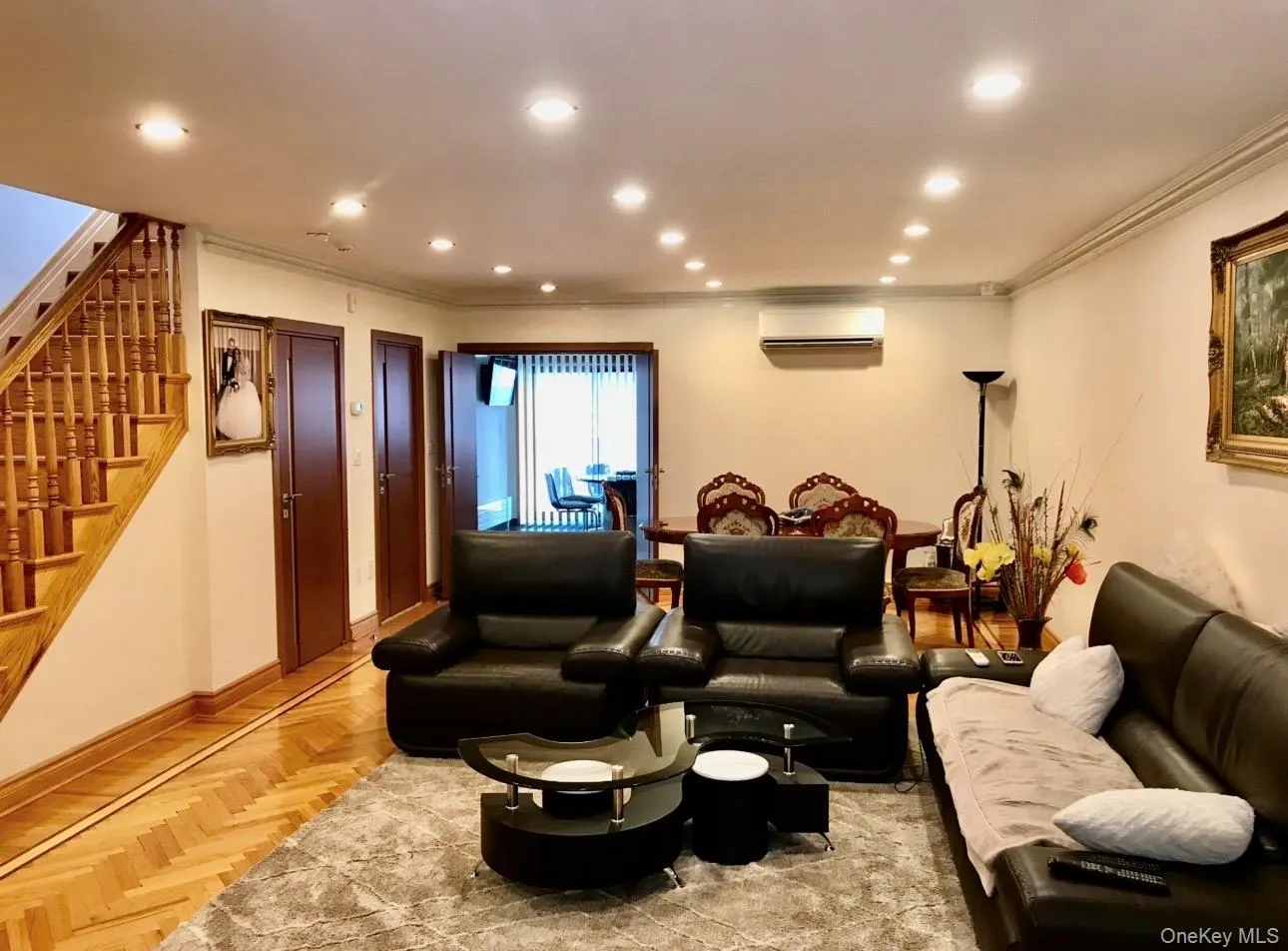 9953 65th Road, New York, NY, 3 Bedrooms Bedrooms, 9 Rooms Rooms,2 BathroomsBathrooms,Residential,For Rent,65th,0,999000 9953 65th Road, New York, NY, 3 Bedrooms Bedrooms, 9 Rooms Rooms,2 BathroomsBathrooms,Residential,For Rent,65th,0,999000
