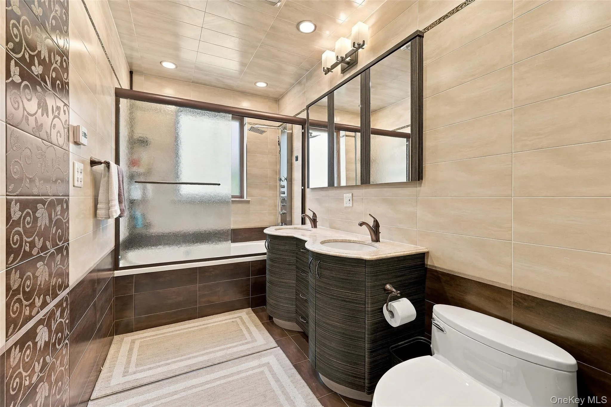 99-53 65th Road, New York, NY, 3 Bedrooms Bedrooms, 9 Rooms Rooms,2 BathroomsBathrooms,Residential,For Rent,65th,0,999000 99-53 65th Road, New York, NY, 3 Bedrooms Bedrooms, 9 Rooms Rooms,2 BathroomsBathrooms,Residential,For Rent,65th,0,999000