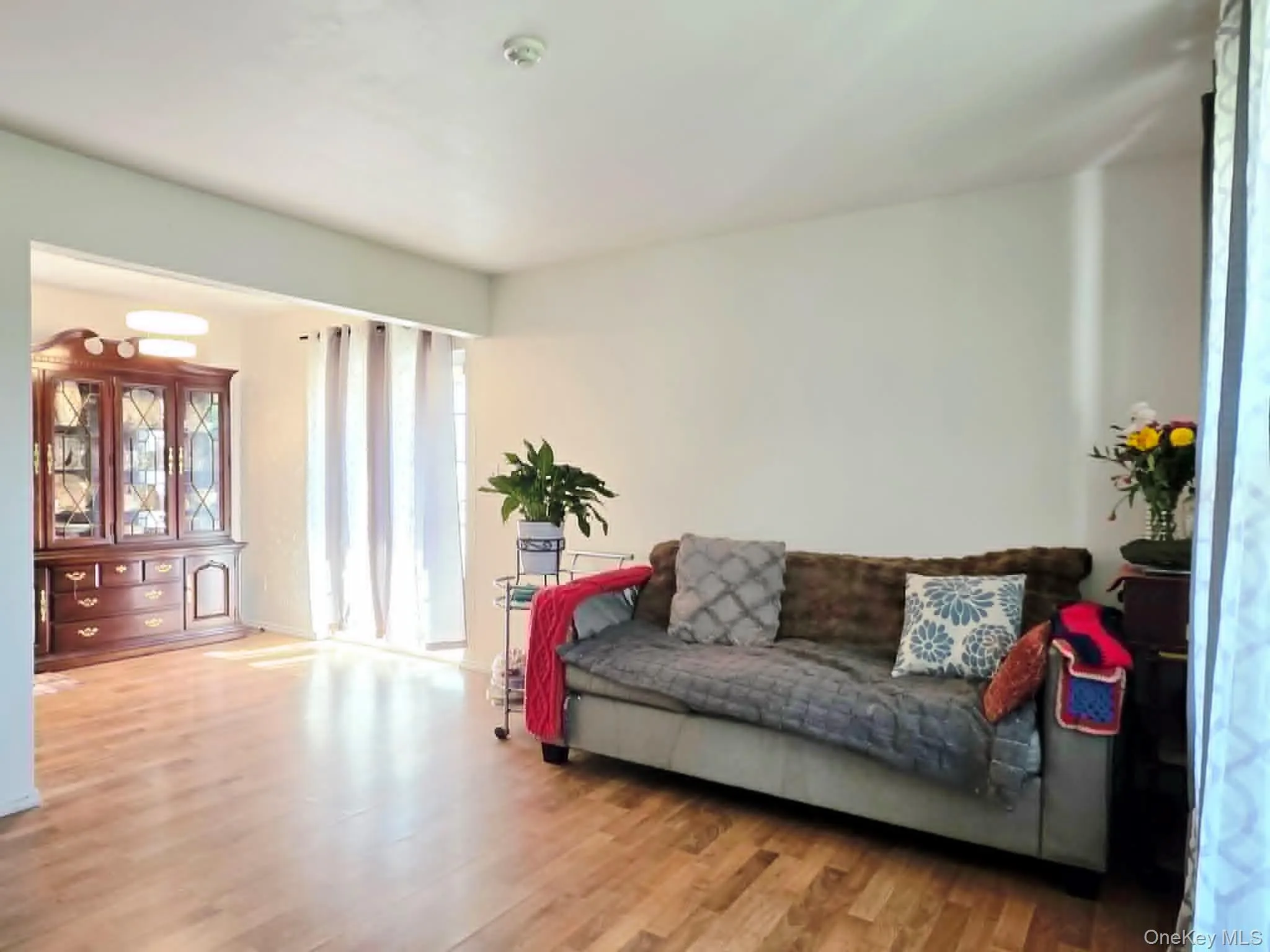 2E Ethan Allen Court, Brookhaven, NY, 3 Bedrooms Bedrooms, 6 Rooms Rooms,1 BathroomBathrooms,Residential,For Rent,Ethan Allen,0,999008 2E Ethan Allen Court, Brookhaven, NY, 3 Bedrooms Bedrooms, 6 Rooms Rooms,1 BathroomBathrooms,Residential,For Rent,Ethan Allen,0,999008
