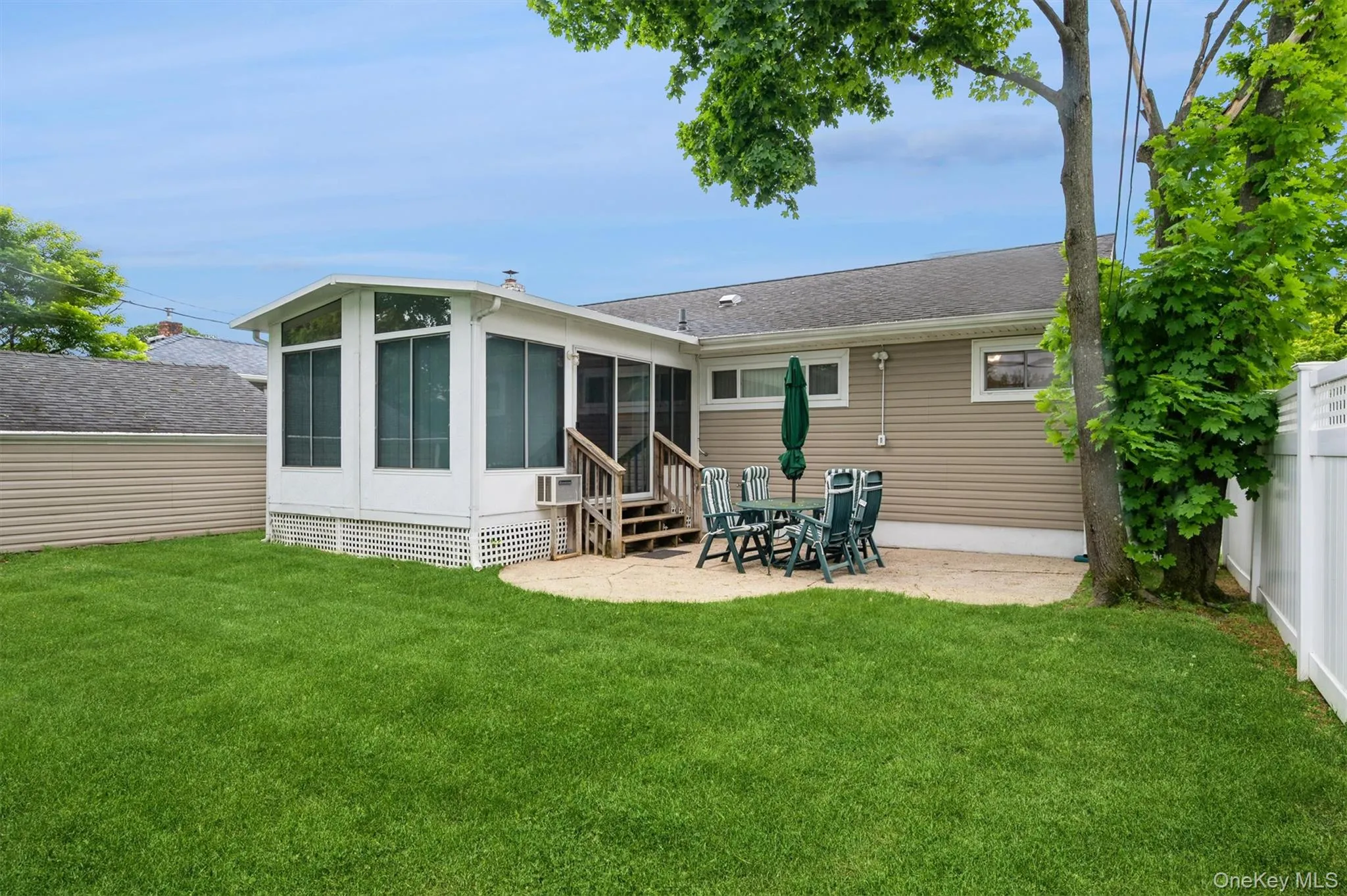 361 Spruce Lane, Hempstead, NY, 3 Bedrooms Bedrooms, 7 Rooms Rooms,2 BathroomsBathrooms,Residential,For Rent,Spruce,0,999022 361 Spruce Lane, Hempstead, NY, 3 Bedrooms Bedrooms, 7 Rooms Rooms,2 BathroomsBathrooms,Residential,For Rent,Spruce,0,999022