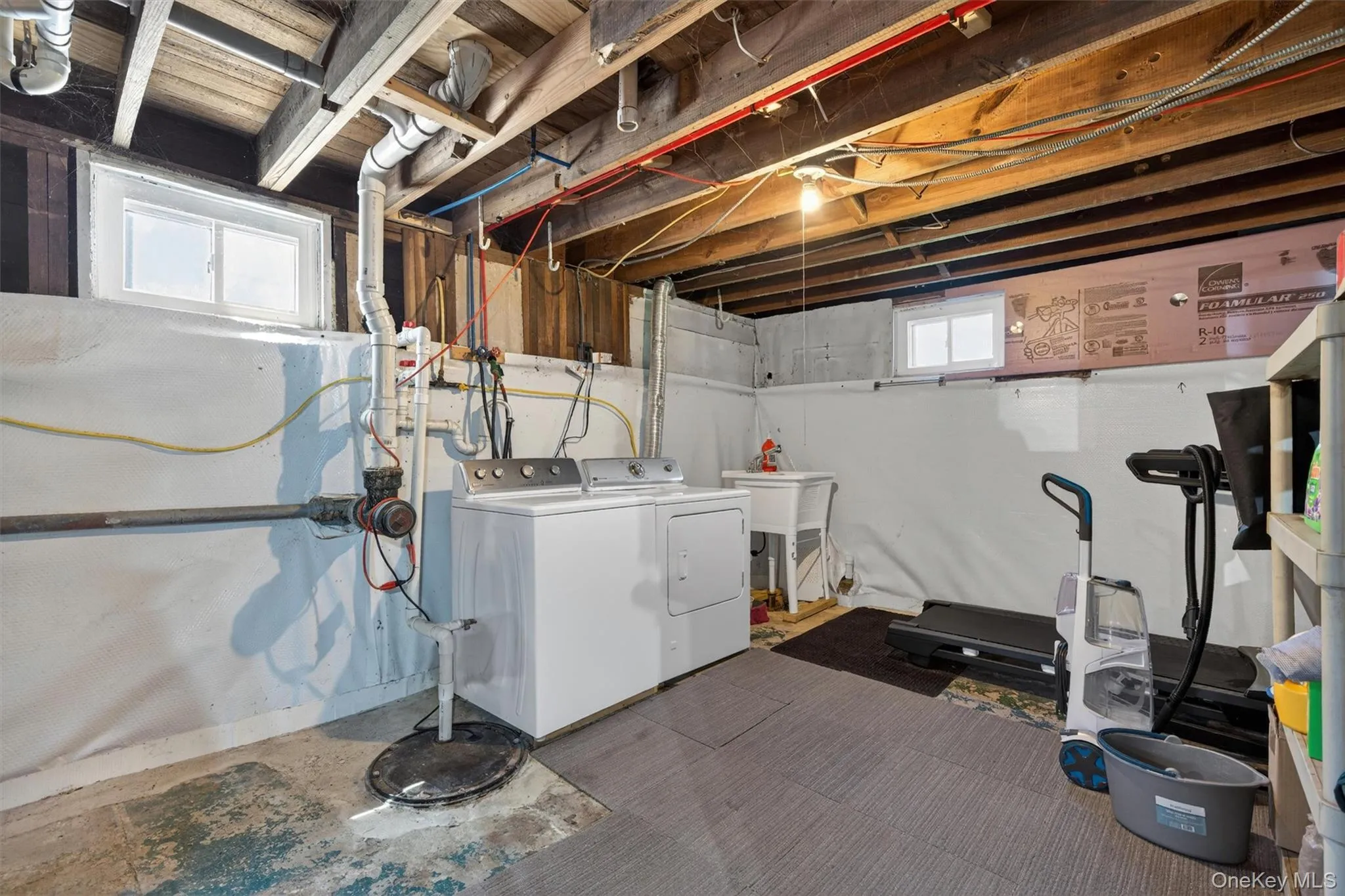 4 Mt Hope Avenue, Mount Hope, NY, 4 Bedrooms Bedrooms, 8 Rooms Rooms,1 BathroomBathrooms,Residential,For Rent,Mt Hope,0,999028 4 Mt Hope Avenue, Mount Hope, NY, 4 Bedrooms Bedrooms, 8 Rooms Rooms,1 BathroomBathrooms,Residential,For Rent,Mt Hope,0,999028