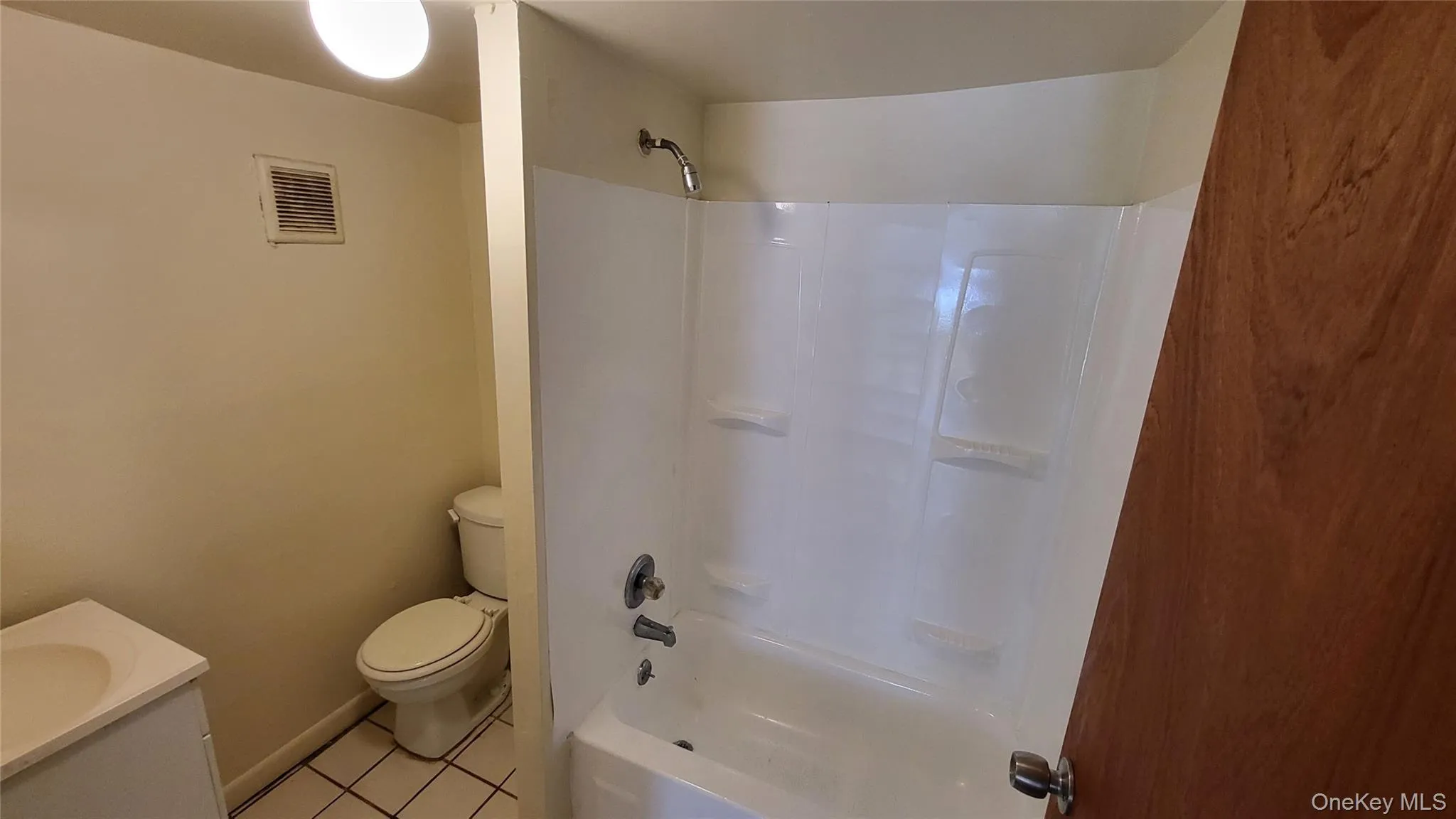 94 Main Street, Beacon, NY, 2 Bedrooms Bedrooms, 4 Rooms Rooms,1 BathroomBathrooms,Residential Lease,For Rent,Main,0,999030 94 Main Street, Beacon, NY, 2 Bedrooms Bedrooms, 4 Rooms Rooms,1 BathroomBathrooms,Residential Lease,For Rent,Main,0,999030