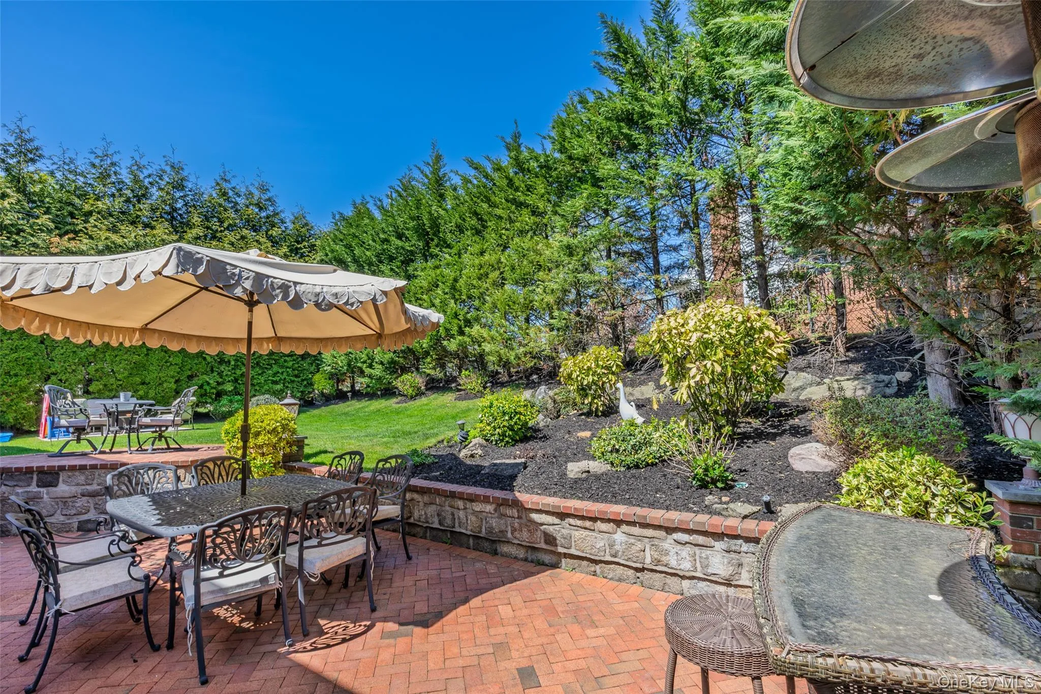 77 Lake Drive, North Hempstead, NY, 4 Bedrooms Bedrooms, 9 Rooms Rooms,3 BathroomsBathrooms,Residential,For Rent,Lake,0,999031 77 Lake Drive, North Hempstead, NY, 4 Bedrooms Bedrooms, 9 Rooms Rooms,3 BathroomsBathrooms,Residential,For Rent,Lake,0,999031