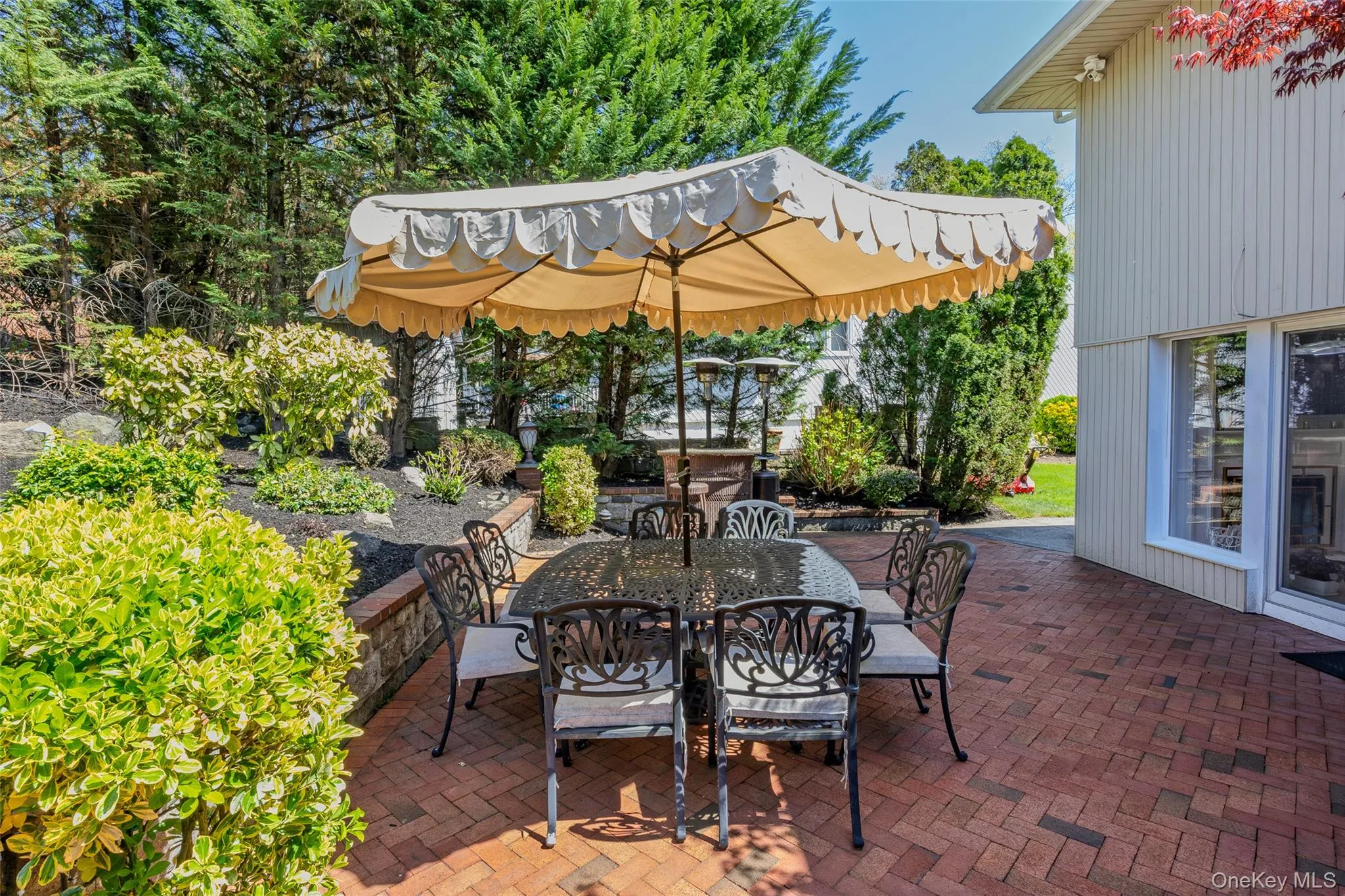 77 Lake Drive, North Hempstead, NY, 4 Bedrooms Bedrooms, 9 Rooms Rooms,3 BathroomsBathrooms,Residential,For Rent,Lake,0,999031 77 Lake Drive, North Hempstead, NY, 4 Bedrooms Bedrooms, 9 Rooms Rooms,3 BathroomsBathrooms,Residential,For Rent,Lake,0,999031