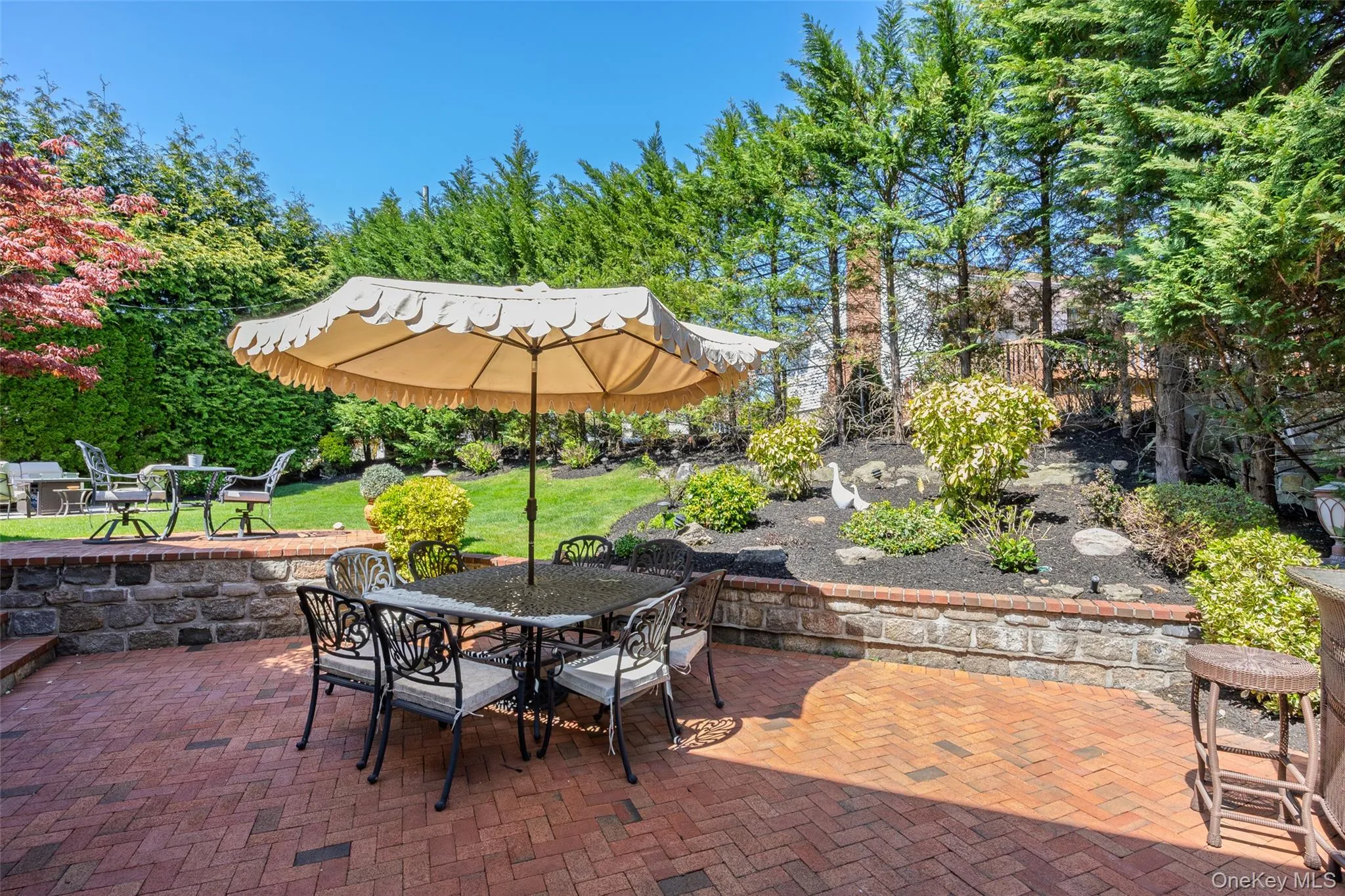 77 Lake Drive, North Hempstead, NY, 4 Bedrooms Bedrooms, 9 Rooms Rooms,3 BathroomsBathrooms,Residential,For Rent,Lake,0,999031 77 Lake Drive, North Hempstead, NY, 4 Bedrooms Bedrooms, 9 Rooms Rooms,3 BathroomsBathrooms,Residential,For Rent,Lake,0,999031