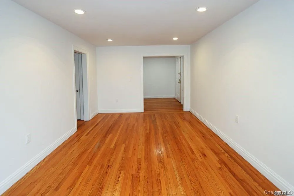 14 Beach Road, North Hempstead, NY, 2 Bedrooms Bedrooms, 4 Rooms Rooms,1 BathroomBathrooms,Residential Lease,For Rent,Beach,0,999039 14 Beach Road, North Hempstead, NY, 2 Bedrooms Bedrooms, 4 Rooms Rooms,1 BathroomBathrooms,Residential Lease,For Rent,Beach,0,999039