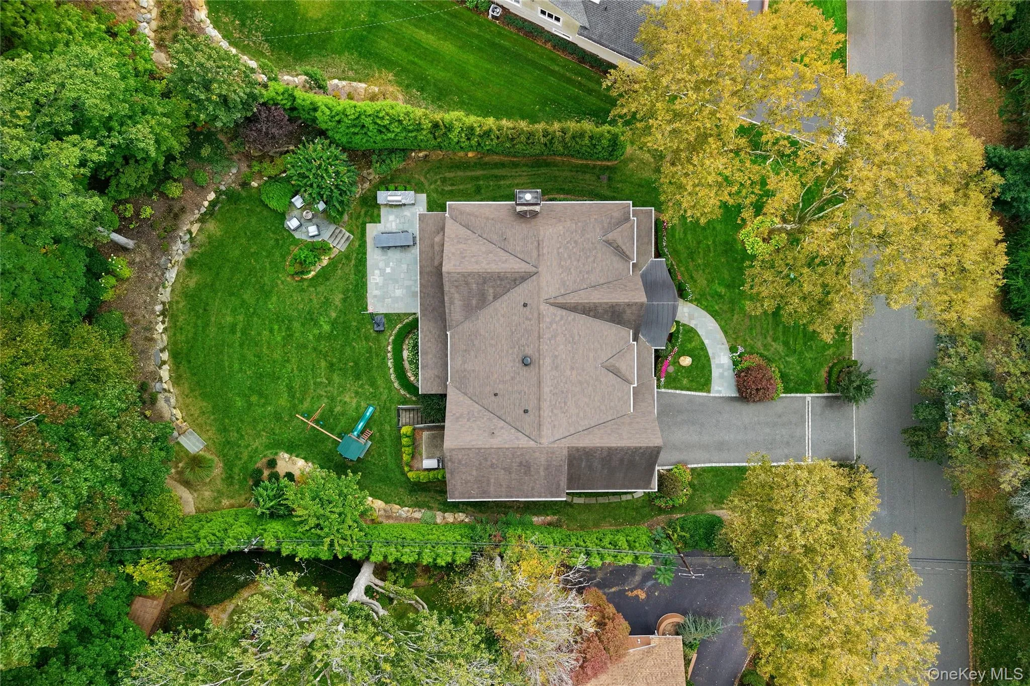 35 Mimosa Drive, North Hempstead, NY, 7 Bedrooms Bedrooms, 11 Rooms Rooms,6 BathroomsBathrooms,Residential Sale,For Rent,Mimosa,0,999040 35 Mimosa Drive, North Hempstead, NY, 7 Bedrooms Bedrooms, 11 Rooms Rooms,6 BathroomsBathrooms,Residential Sale,For Rent,Mimosa,0,999040