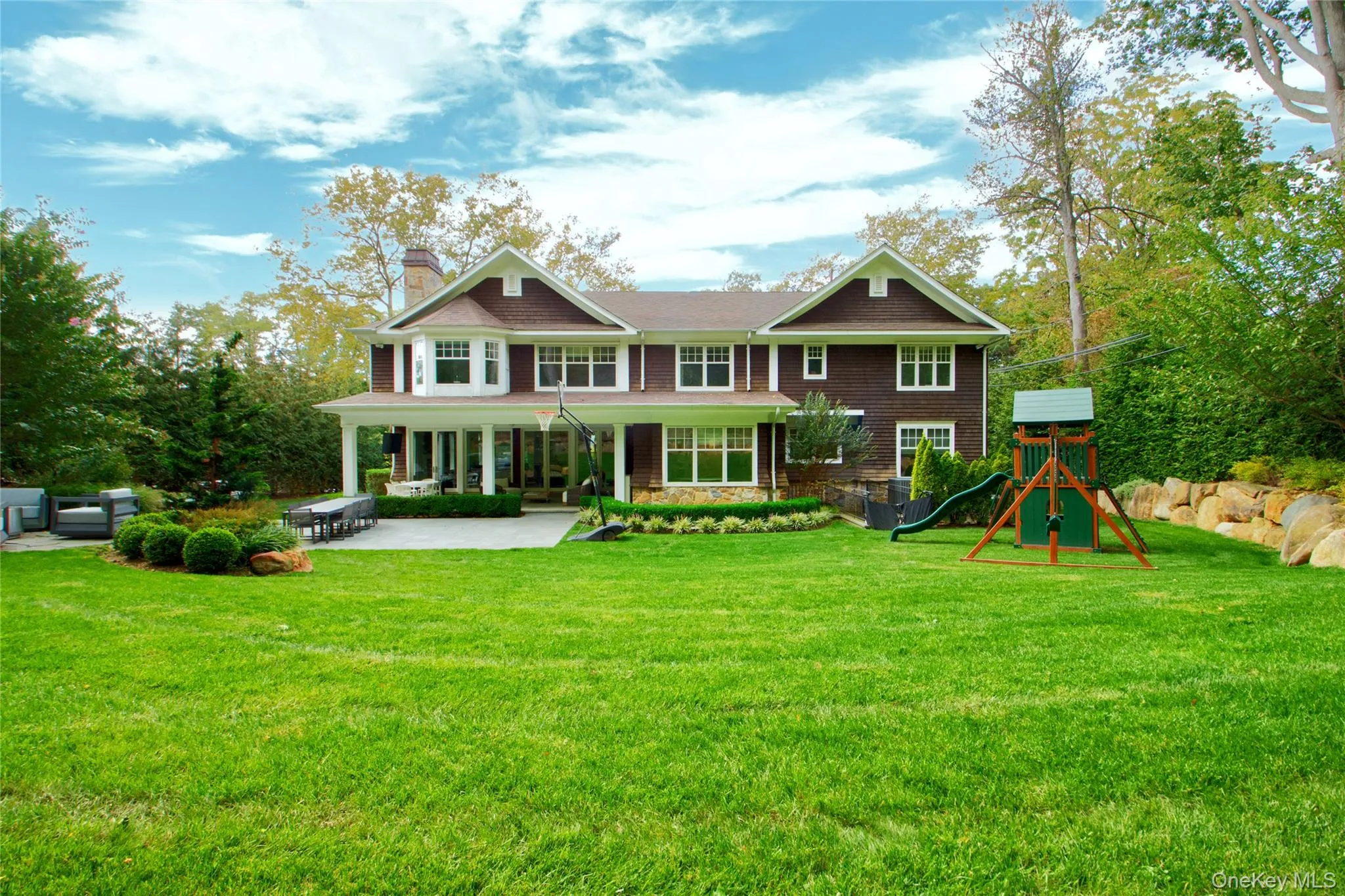 35 Mimosa Drive, North Hempstead, NY, 7 Bedrooms Bedrooms, 11 Rooms Rooms,6 BathroomsBathrooms,Residential Sale,For Rent,Mimosa,0,999040 35 Mimosa Drive, North Hempstead, NY, 7 Bedrooms Bedrooms, 11 Rooms Rooms,6 BathroomsBathrooms,Residential Sale,For Rent,Mimosa,0,999040