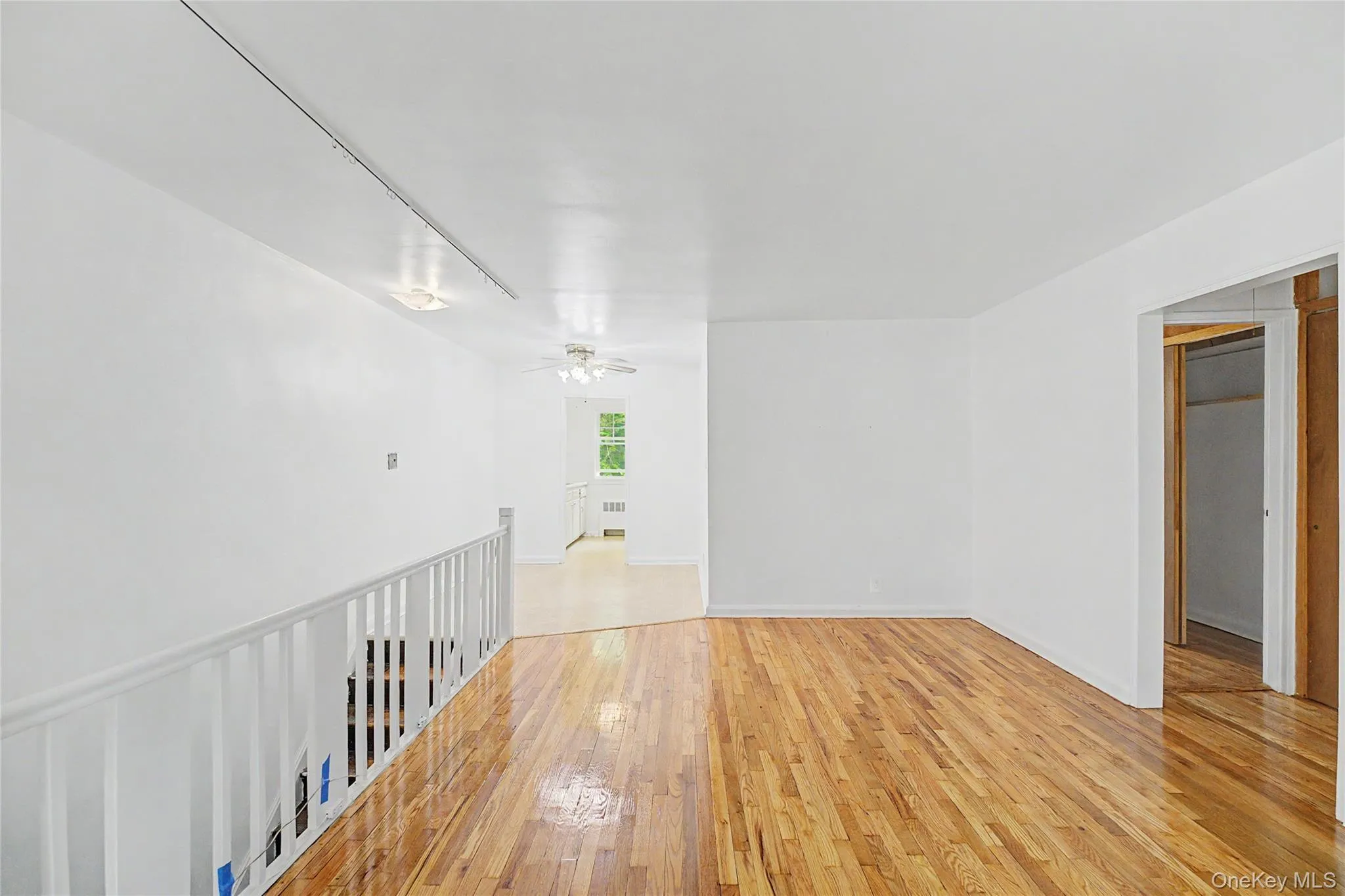 226-29 Kingsbury Avenue, New York, NY, 1 Bedroom Bedrooms, 4 Rooms Rooms,1 BathroomBathrooms,Residential,For Rent,Kingsbury,0,999045 226-29 Kingsbury Avenue, New York, NY, 1 Bedroom Bedrooms, 4 Rooms Rooms,1 BathroomBathrooms,Residential,For Rent,Kingsbury,0,999045