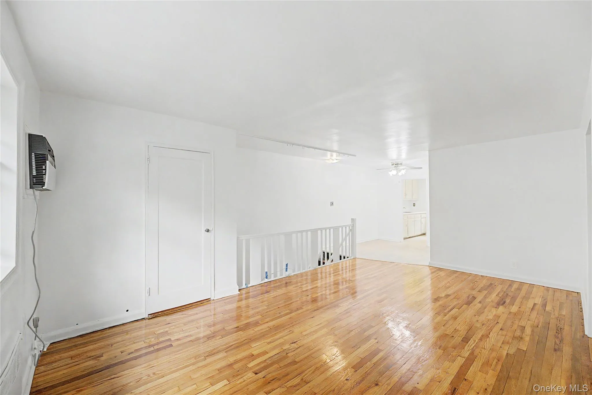 226-29 Kingsbury Avenue, New York, NY, 1 Bedroom Bedrooms, 4 Rooms Rooms,1 BathroomBathrooms,Residential,For Rent,Kingsbury,0,999045 226-29 Kingsbury Avenue, New York, NY, 1 Bedroom Bedrooms, 4 Rooms Rooms,1 BathroomBathrooms,Residential,For Rent,Kingsbury,0,999045