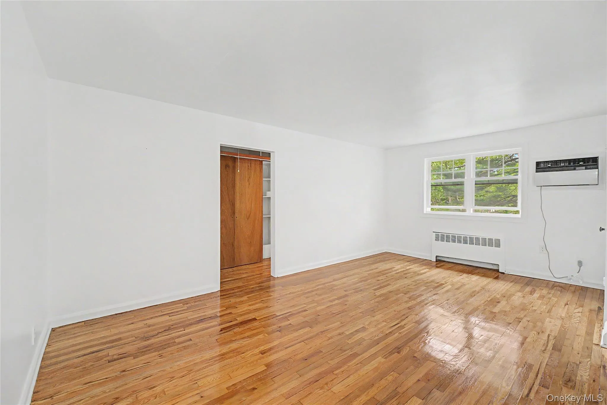 226-29 Kingsbury Avenue, New York, NY, 1 Bedroom Bedrooms, 4 Rooms Rooms,1 BathroomBathrooms,Residential,For Rent,Kingsbury,0,999045 226-29 Kingsbury Avenue, New York, NY, 1 Bedroom Bedrooms, 4 Rooms Rooms,1 BathroomBathrooms,Residential,For Rent,Kingsbury,0,999045
