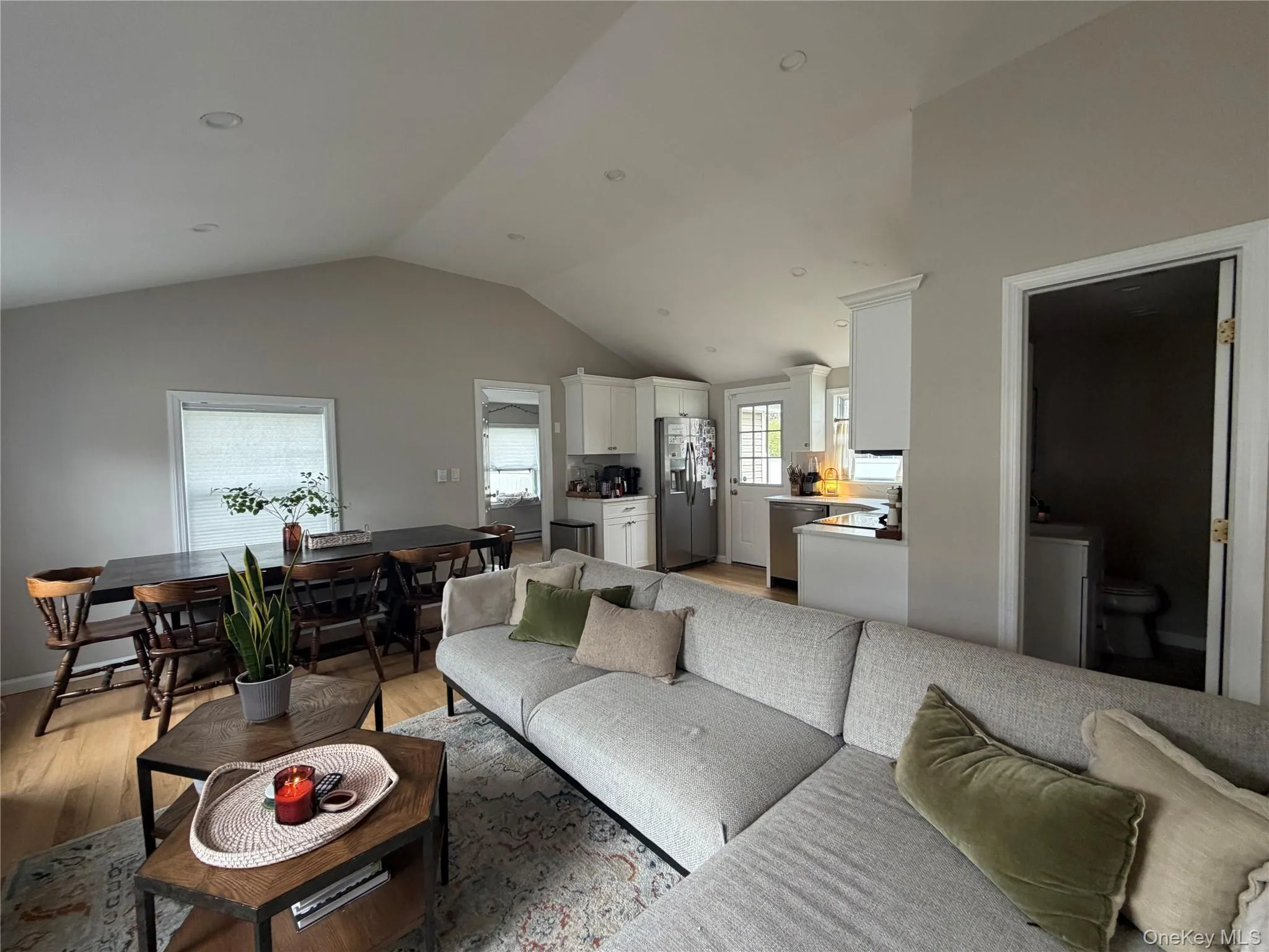 8 Castle Street, Brookhaven, NY, 3 Bedrooms Bedrooms, 6 Rooms Rooms,1 BathroomBathrooms,Residential Lease,For Rent,Castle,0,999051 8 Castle Street, Brookhaven, NY, 3 Bedrooms Bedrooms, 6 Rooms Rooms,1 BathroomBathrooms,Residential Lease,For Rent,Castle,0,999051