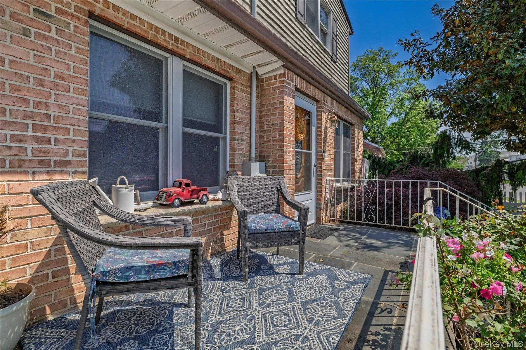 212 Gordon Avenue, North Hempstead, NY, 4 Bedrooms Bedrooms, 8 Rooms Rooms,2 BathroomsBathrooms,Residential,For Rent,Gordon,0,999055 212 Gordon Avenue, North Hempstead, NY, 4 Bedrooms Bedrooms, 8 Rooms Rooms,2 BathroomsBathrooms,Residential,For Rent,Gordon,0,999055