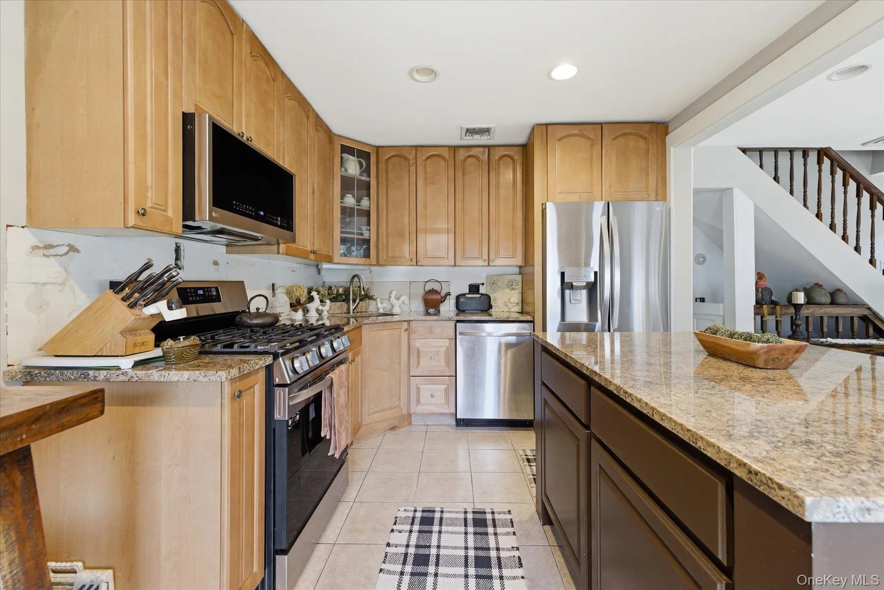 212 Gordon Avenue, North Hempstead, NY, 4 Bedrooms Bedrooms, 8 Rooms Rooms,2 BathroomsBathrooms,Residential,For Rent,Gordon,0,999055 212 Gordon Avenue, North Hempstead, NY, 4 Bedrooms Bedrooms, 8 Rooms Rooms,2 BathroomsBathrooms,Residential,For Rent,Gordon,0,999055