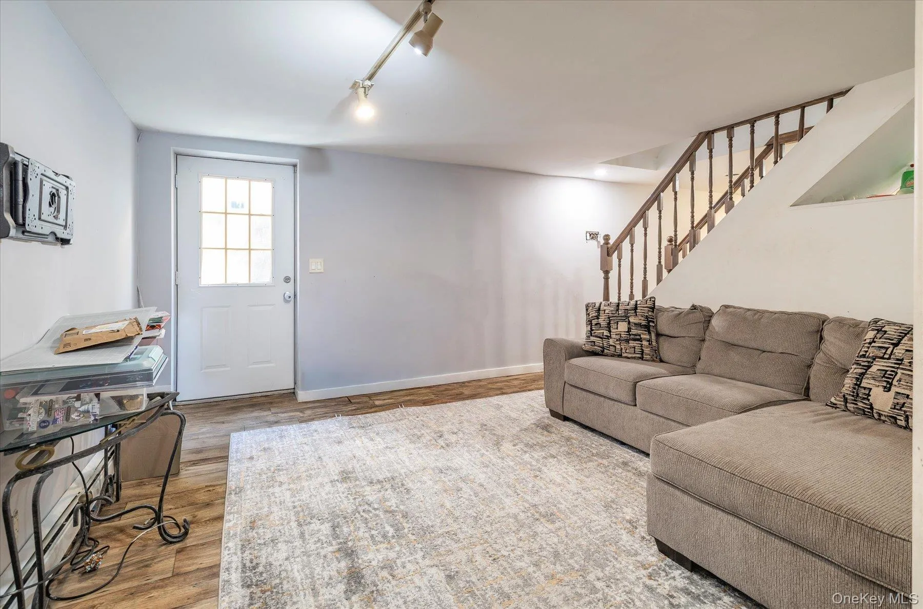 212 Gordon Avenue, North Hempstead, NY, 4 Bedrooms Bedrooms, 8 Rooms Rooms,2 BathroomsBathrooms,Residential,For Rent,Gordon,0,999055 212 Gordon Avenue, North Hempstead, NY, 4 Bedrooms Bedrooms, 8 Rooms Rooms,2 BathroomsBathrooms,Residential,For Rent,Gordon,0,999055