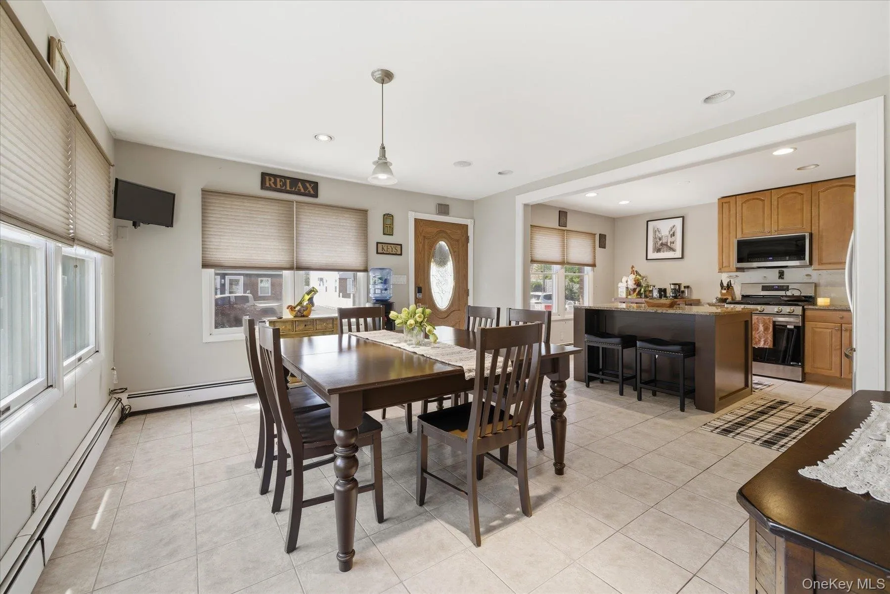 212 Gordon Avenue, North Hempstead, NY, 4 Bedrooms Bedrooms, 8 Rooms Rooms,2 BathroomsBathrooms,Residential,For Rent,Gordon,0,999055 212 Gordon Avenue, North Hempstead, NY, 4 Bedrooms Bedrooms, 8 Rooms Rooms,2 BathroomsBathrooms,Residential,For Rent,Gordon,0,999055