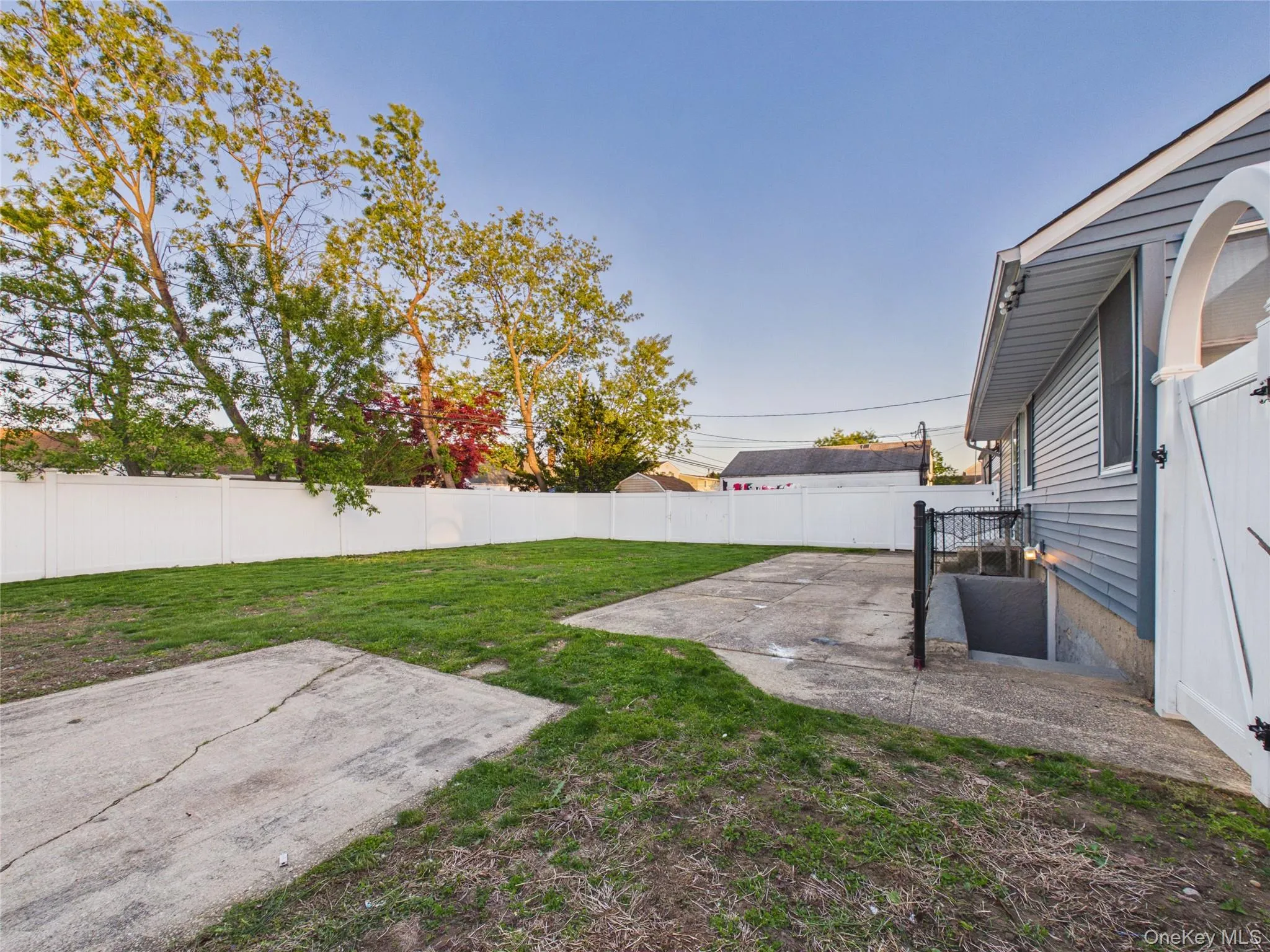 9 Ferndale Drive, Oyster Bay, NY, 3 Bedrooms Bedrooms, 6 Rooms Rooms,2 BathroomsBathrooms,Residential,For Rent,Ferndale,0,999076 9 Ferndale Drive, Oyster Bay, NY, 3 Bedrooms Bedrooms, 6 Rooms Rooms,2 BathroomsBathrooms,Residential,For Rent,Ferndale,0,999076
