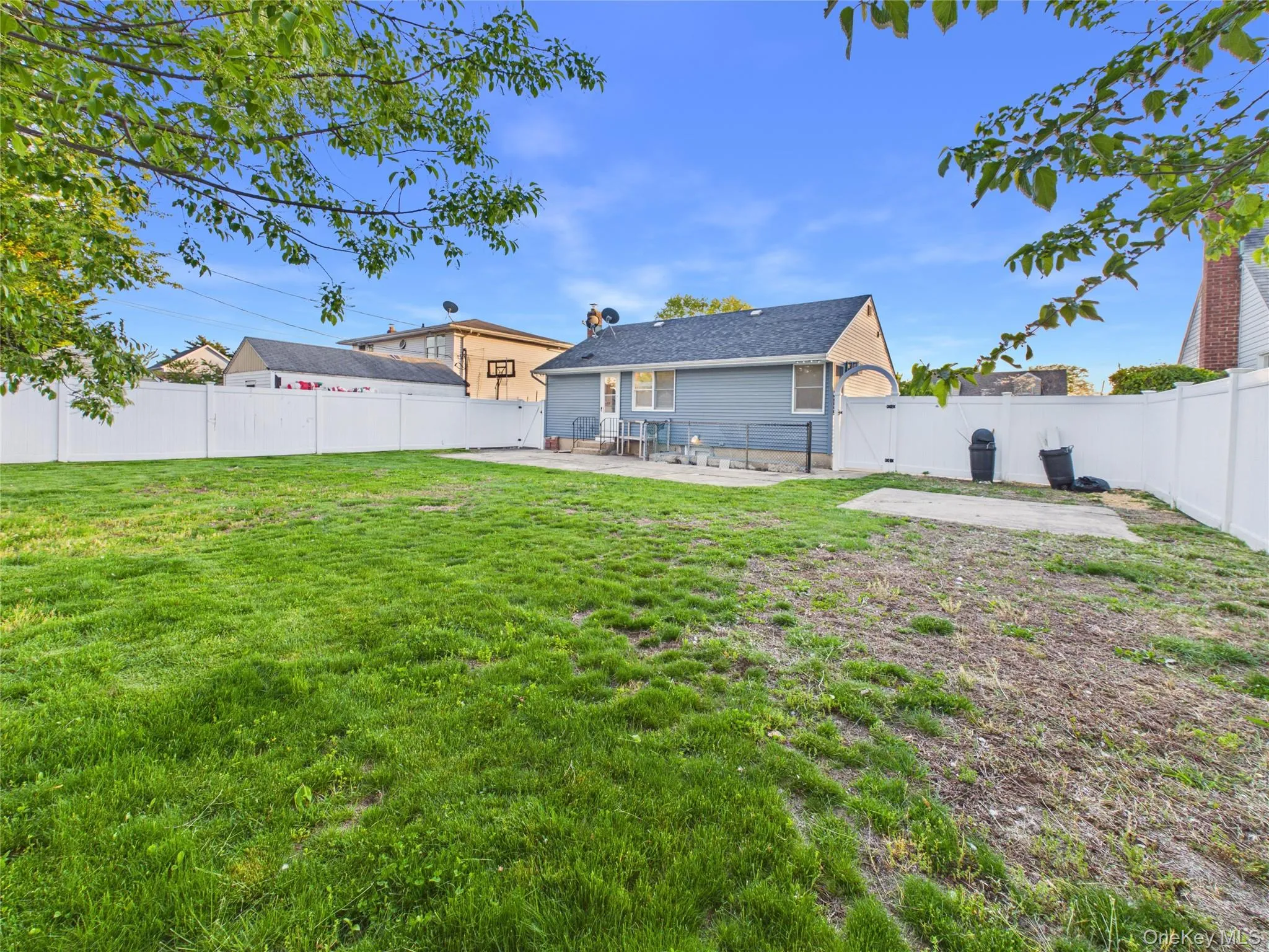 9 Ferndale Drive, Oyster Bay, NY, 3 Bedrooms Bedrooms, 6 Rooms Rooms,2 BathroomsBathrooms,Residential,For Rent,Ferndale,0,999076 9 Ferndale Drive, Oyster Bay, NY, 3 Bedrooms Bedrooms, 6 Rooms Rooms,2 BathroomsBathrooms,Residential,For Rent,Ferndale,0,999076