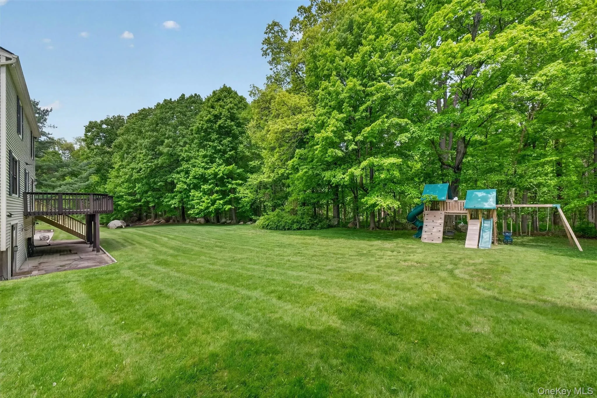 18 Bradley Court, Southeast, NY, 3 Bedrooms Bedrooms, 9 Rooms Rooms,2 BathroomsBathrooms,Residential,For Rent,Bradley,0,999077 18 Bradley Court, Southeast, NY, 3 Bedrooms Bedrooms, 9 Rooms Rooms,2 BathroomsBathrooms,Residential,For Rent,Bradley,0,999077