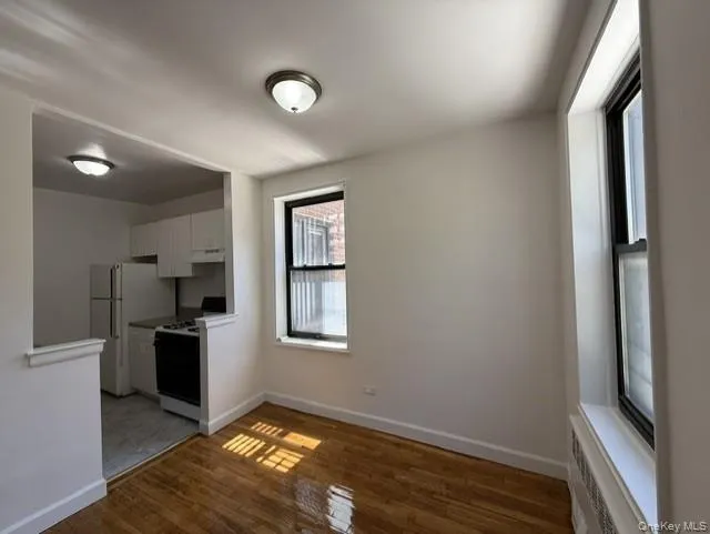 102-30 Queens Boulevard, New York, NY, 3 Rooms Rooms,1 BathroomBathrooms,Residential Sale,For Rent,Queens,0,999078 102-30 Queens Boulevard, New York, NY, 3 Rooms Rooms,1 BathroomBathrooms,Residential Sale,For Rent,Queens,0,999078